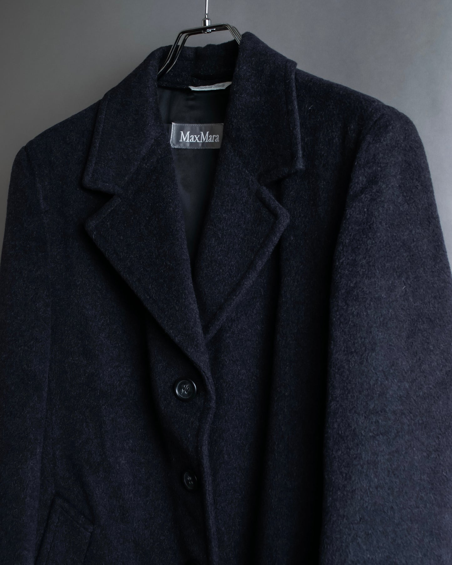 "Max Mara" Straight line silhouette single breasted chester coat