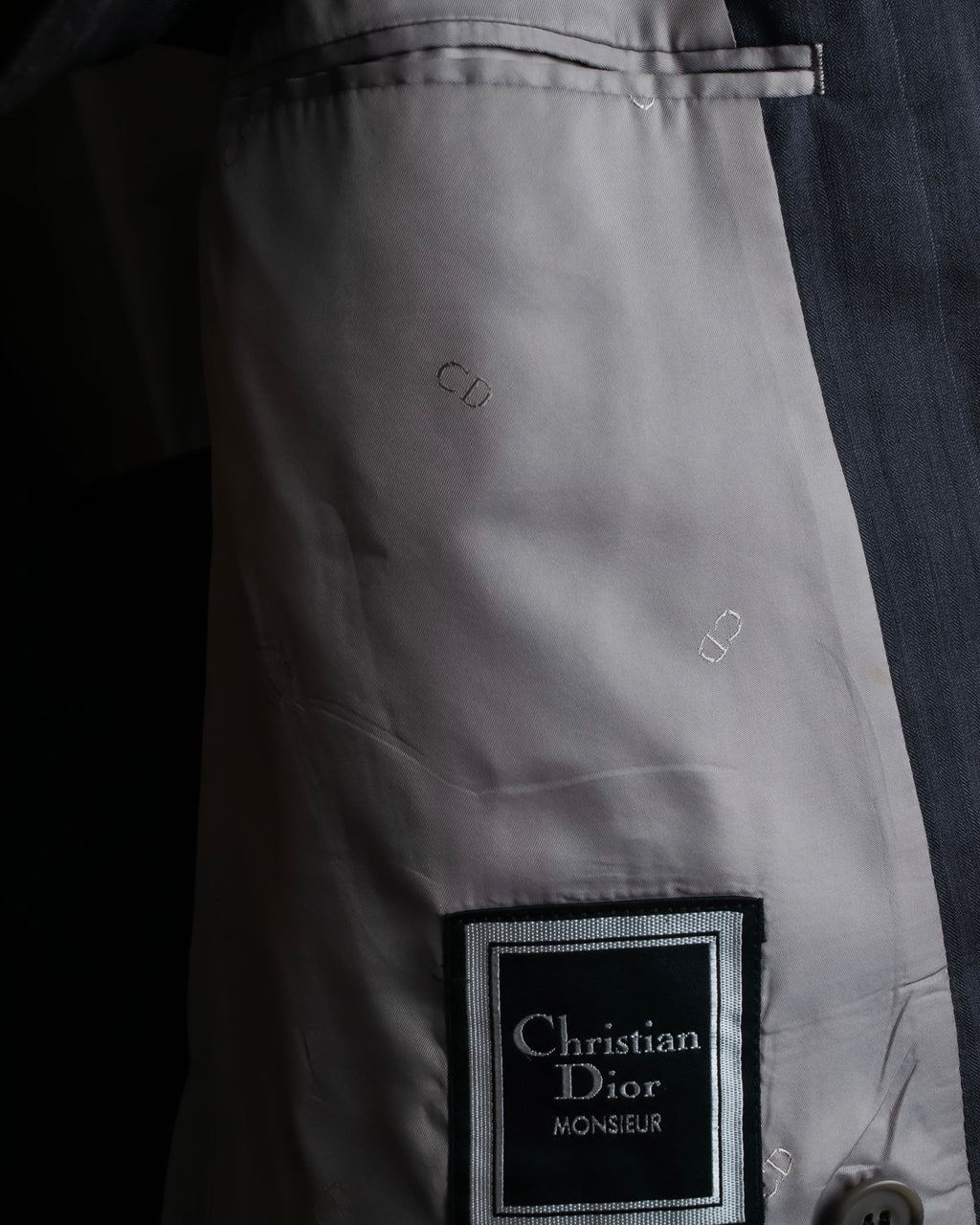 "CHRISTIAN DIOR MONSIEUR" Shadow stripe pattern classical formal detail set up
