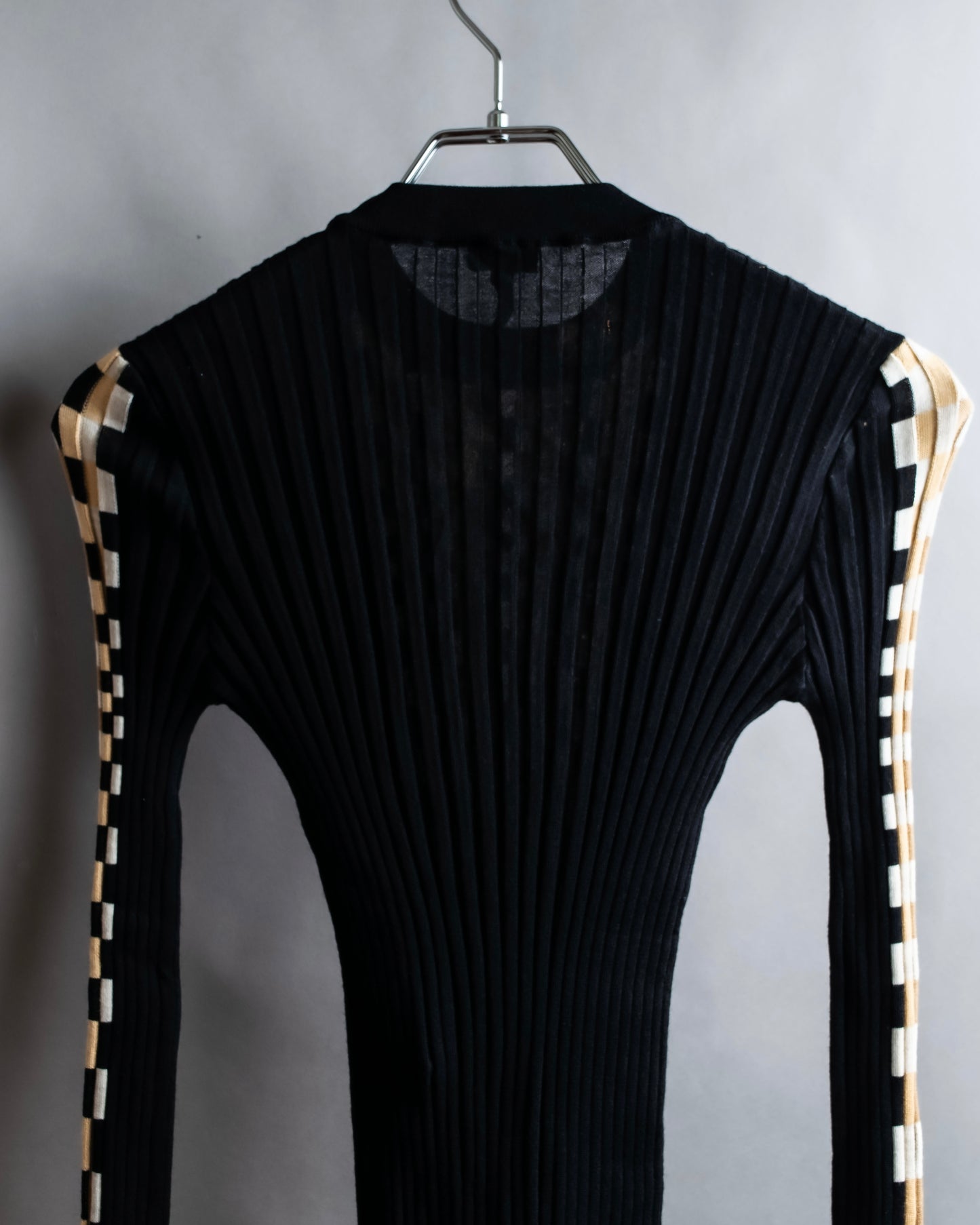 "LOEWE" Check pattern switching shaped ribbed knit