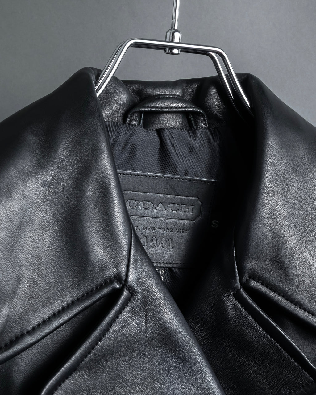 "COACH" Double-breasted panel work design leather coat