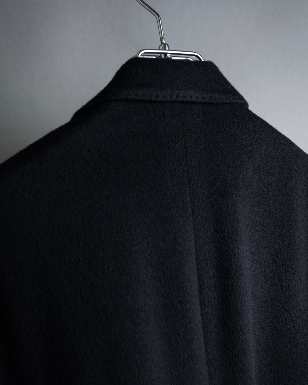 "CHRISTIAN DIOR MONSIEUR" 
Oversized double-breasted chester coat