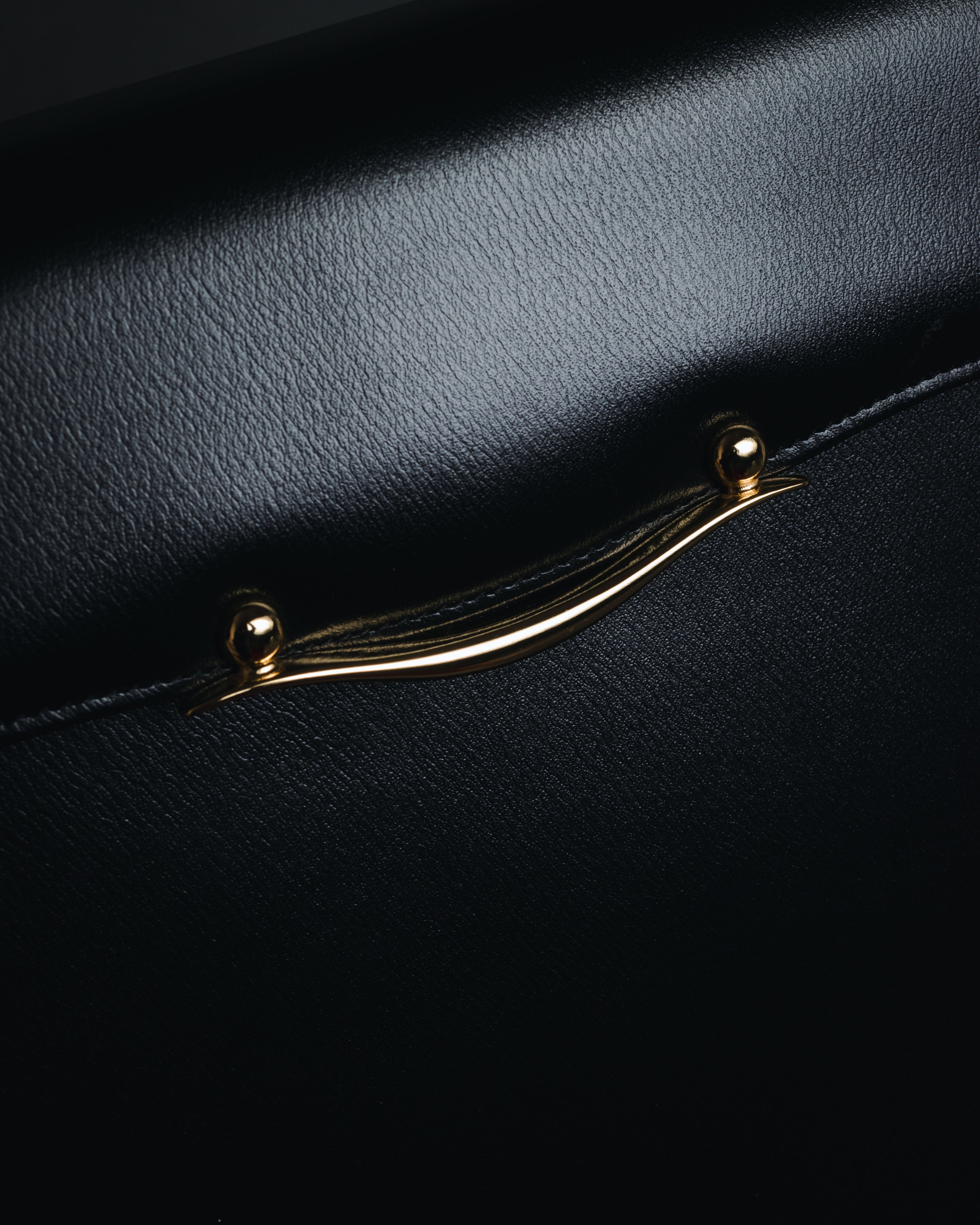 "PIERRE BALMAIN" 80’s-90’s box calf gold bar top handle bag