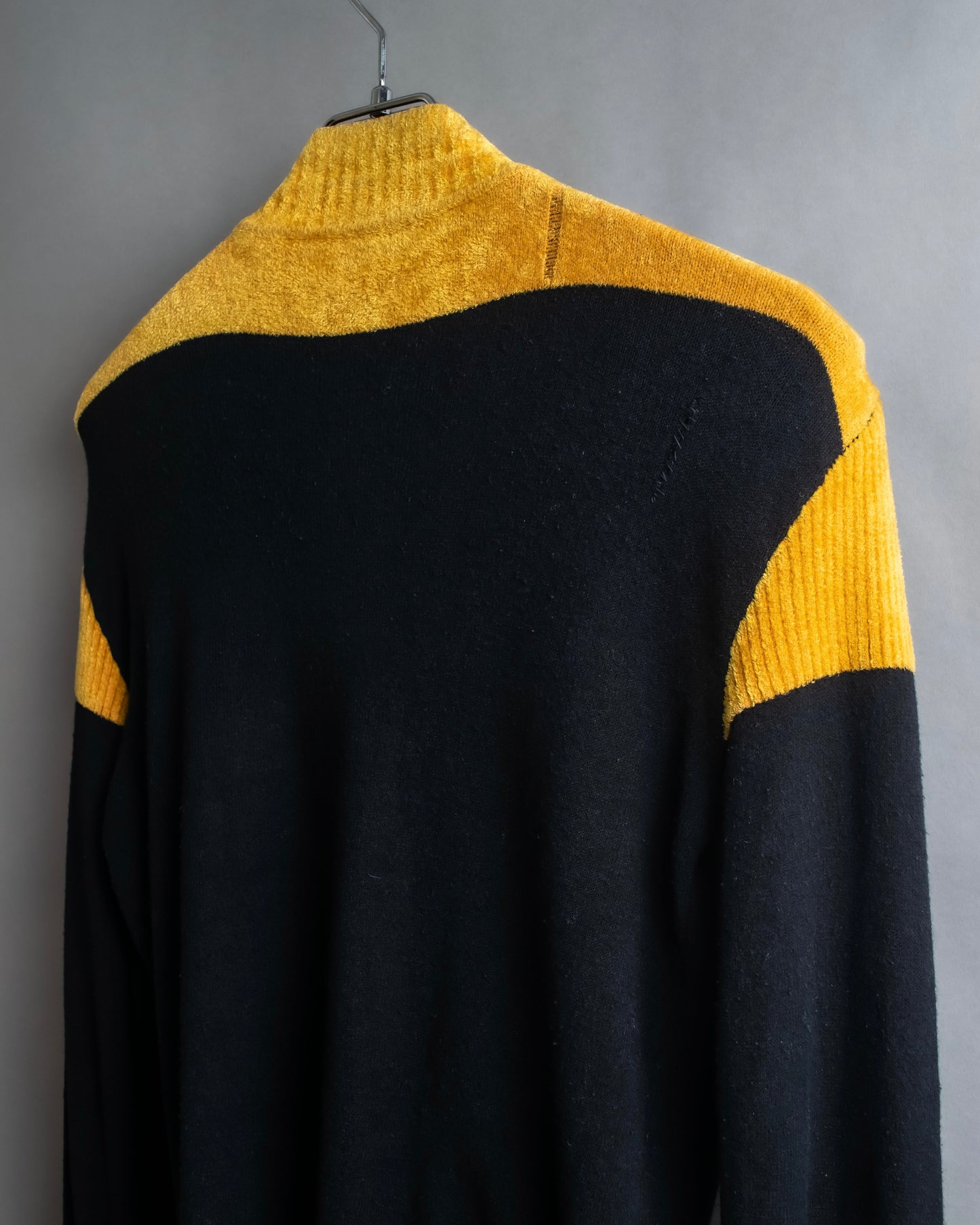 "Vivienne Westwood" Two-tone ribbed switching cardigan