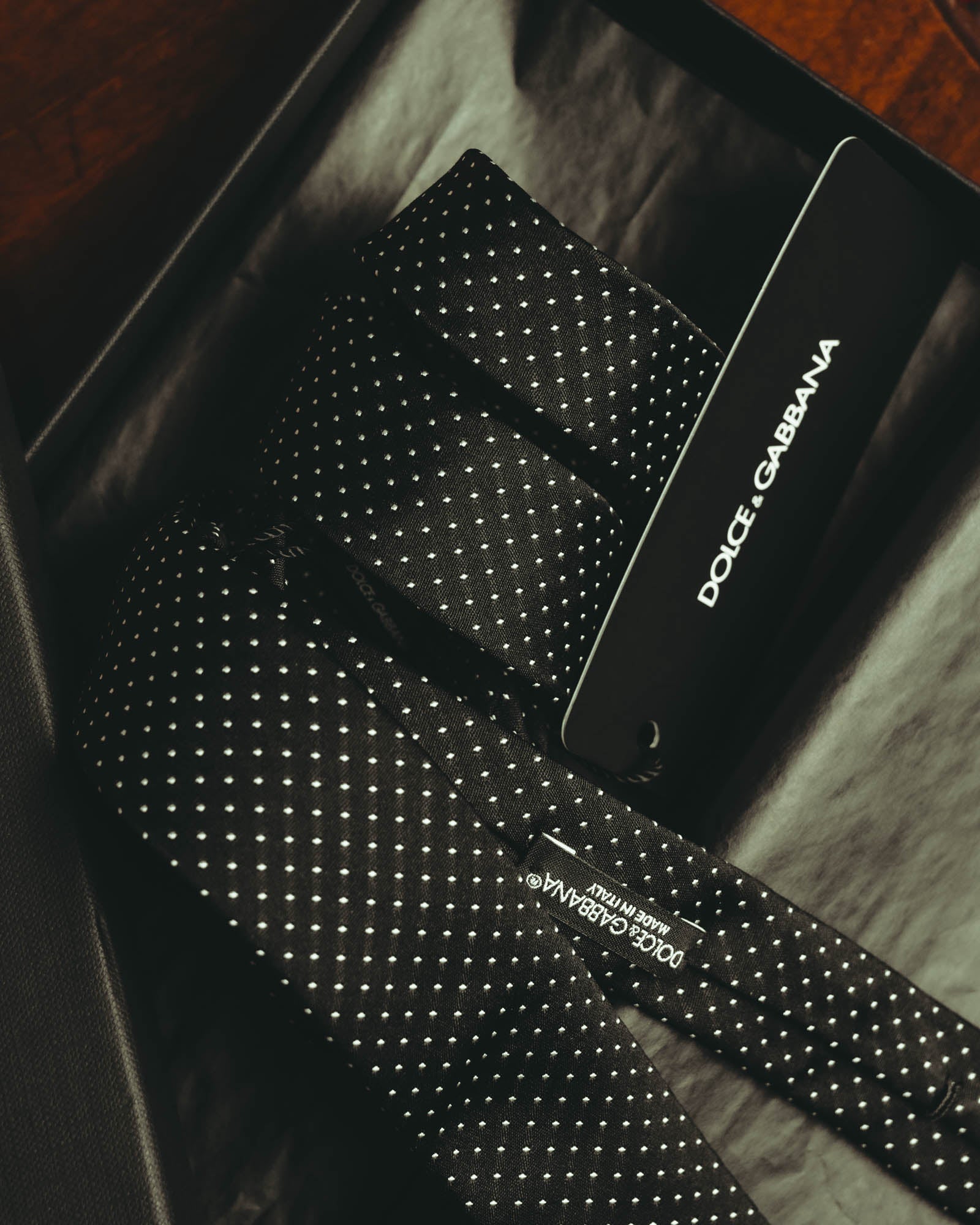 "Dolce & Gabbana" 10's-20's Slim polka dot silk necktie