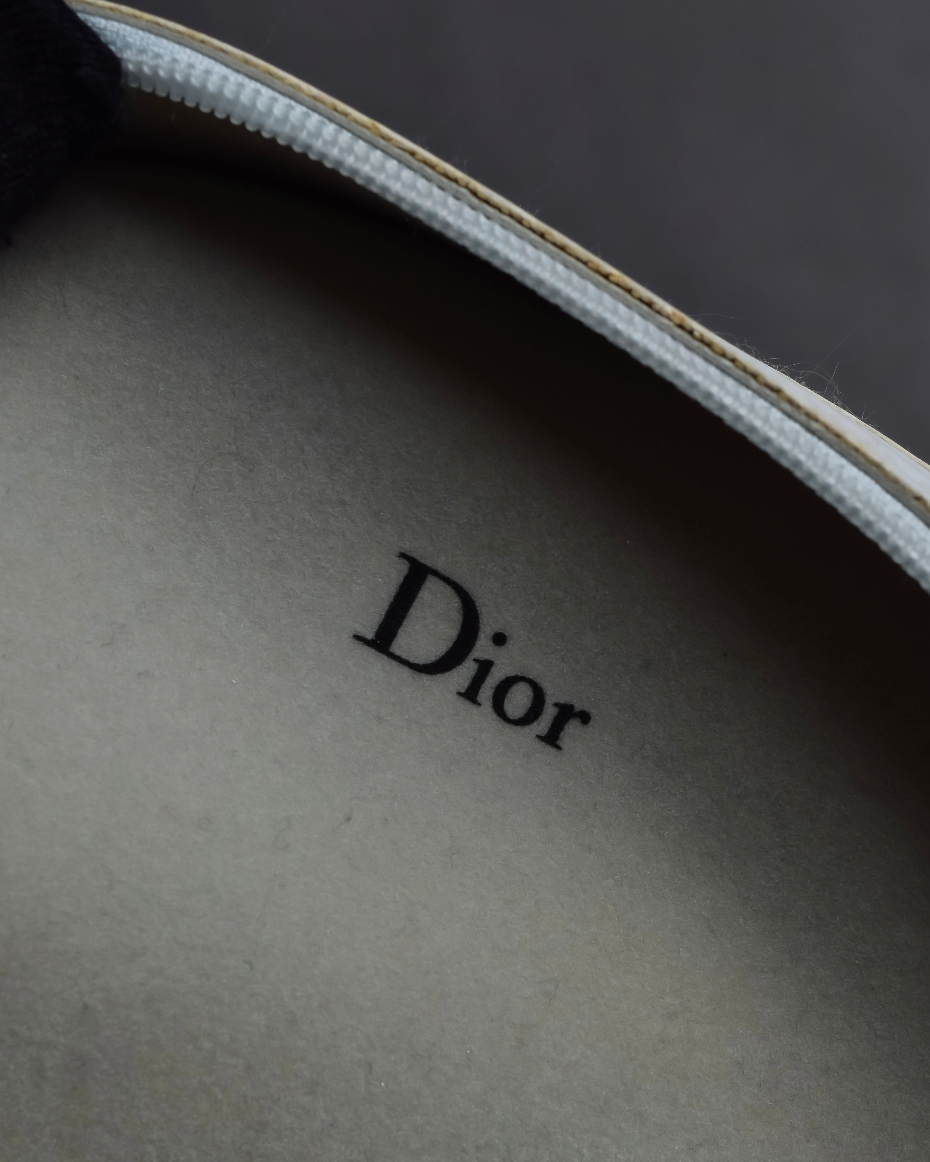 "Christian Dior" Tortoiseshell buckle detail sunglasses