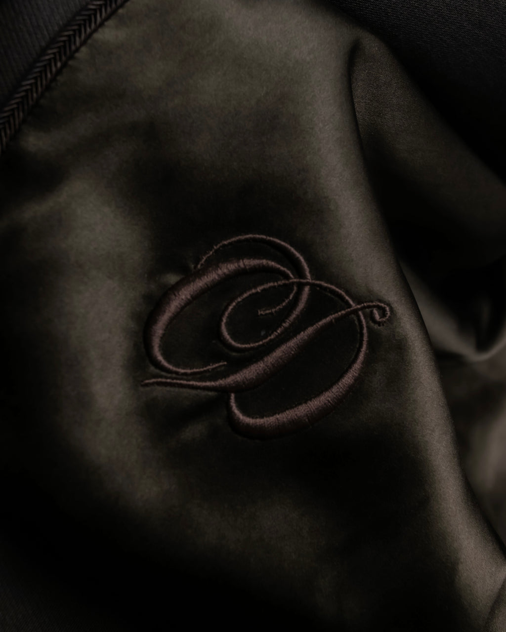 "Christian Dior Boutique Paris" Beautiful waist-shape shawl collar long coat