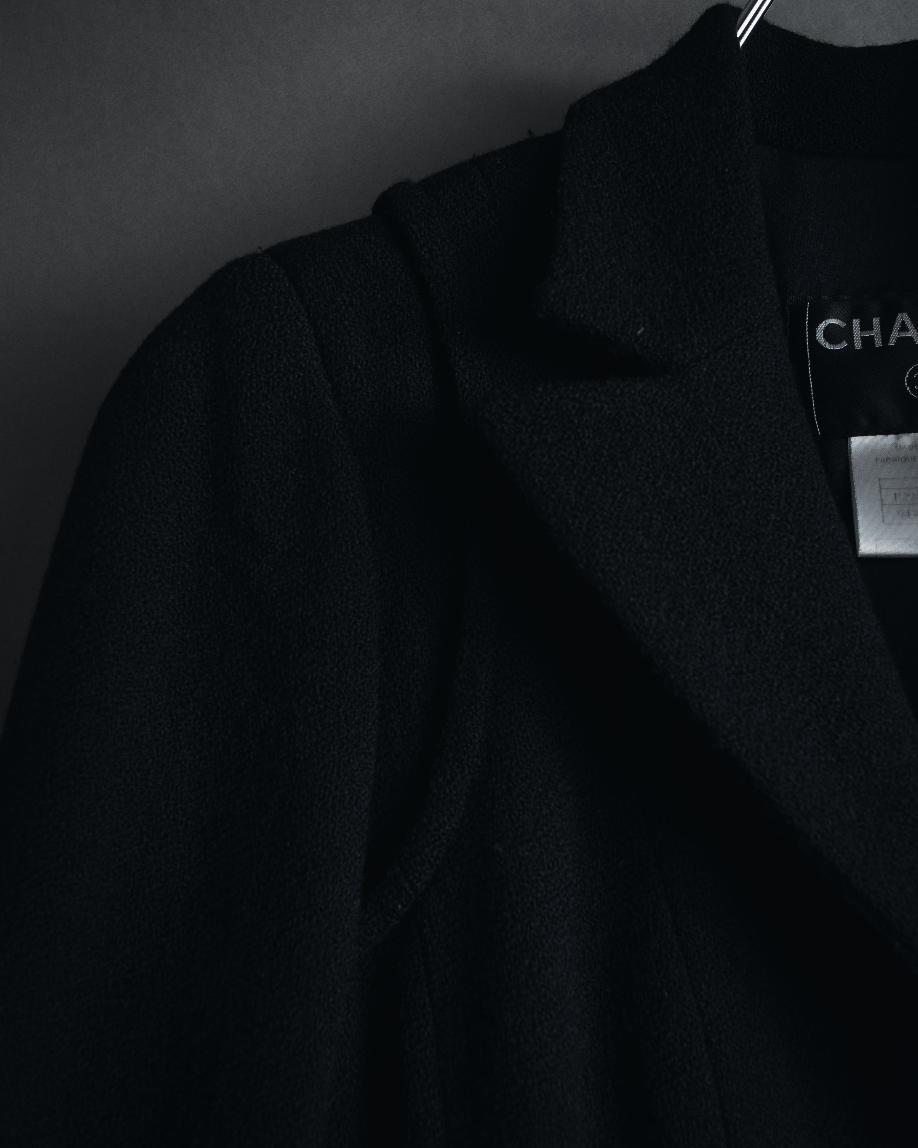 –SPECIAL– "CHANEL" 04SS sculpted princess-line wool crepe coat