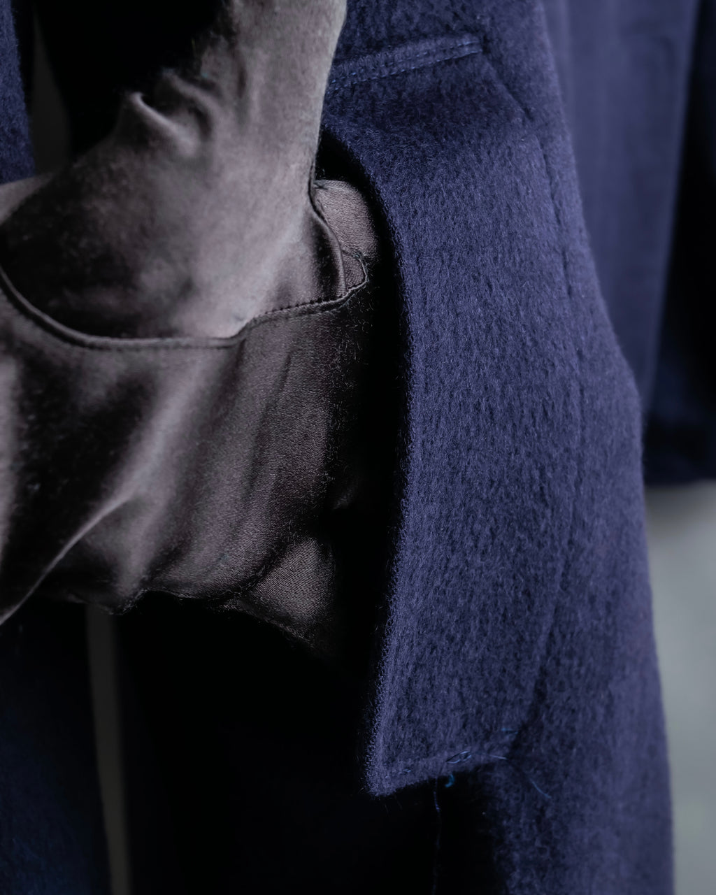 "DIOR" Double gun flap belted chester field coat