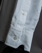 "BURBERRY" Wide collar embroidered emblem white shirt