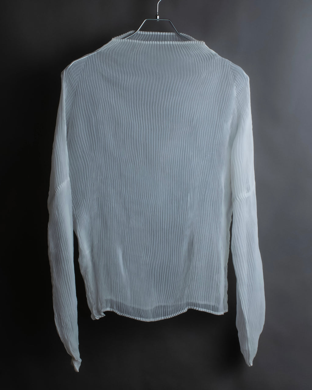 "ISSEY MIYAKE" High neck pleated sheer pullover