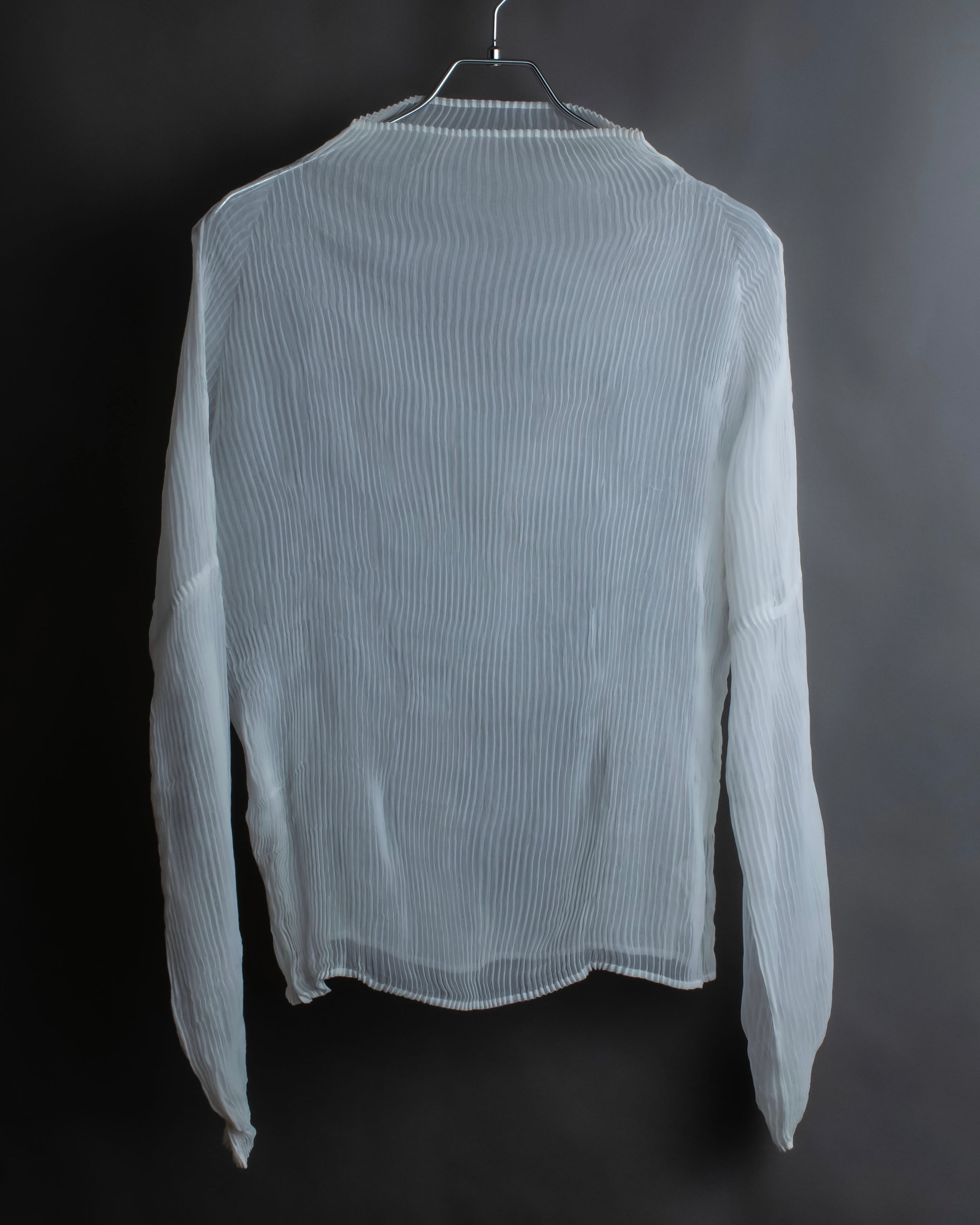 "ISSEY MIYAKE" High neck pleated sheer pullover