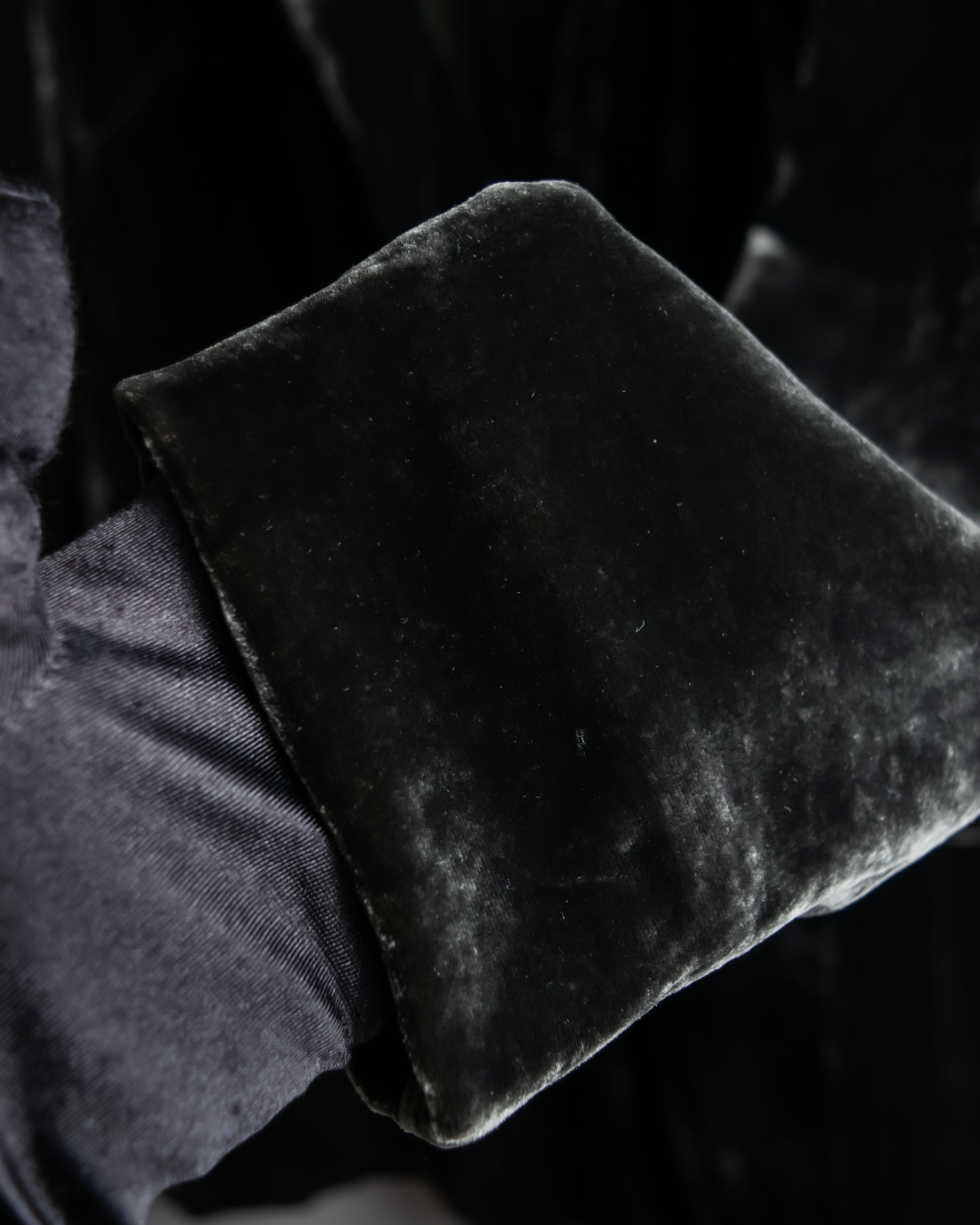 "FERAUD" Vintage velour glossy black tailored jacket