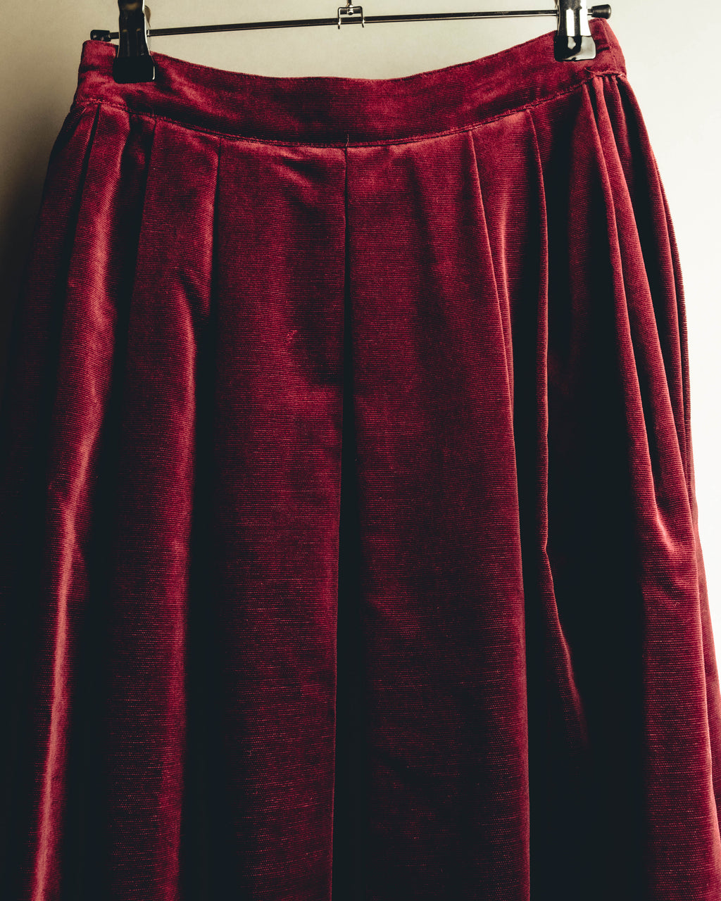 -SPECIAL- "Christian Dior" 80's-early 90's Burgundy velvet pleated skirt