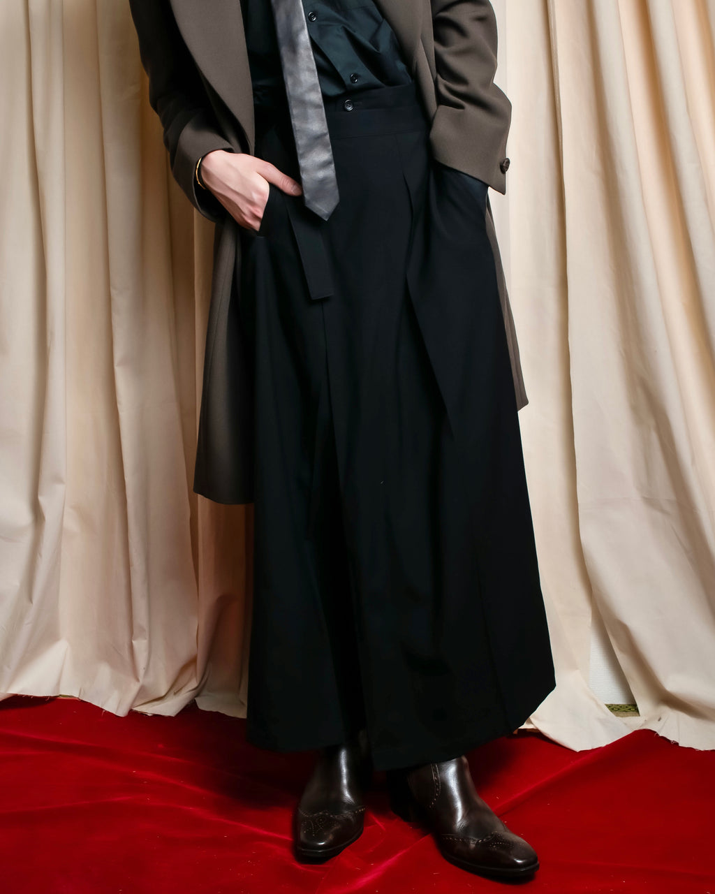 "YOHJI YAMAMOTO +NOIR" Asymmetrical slit sarouel slacks
