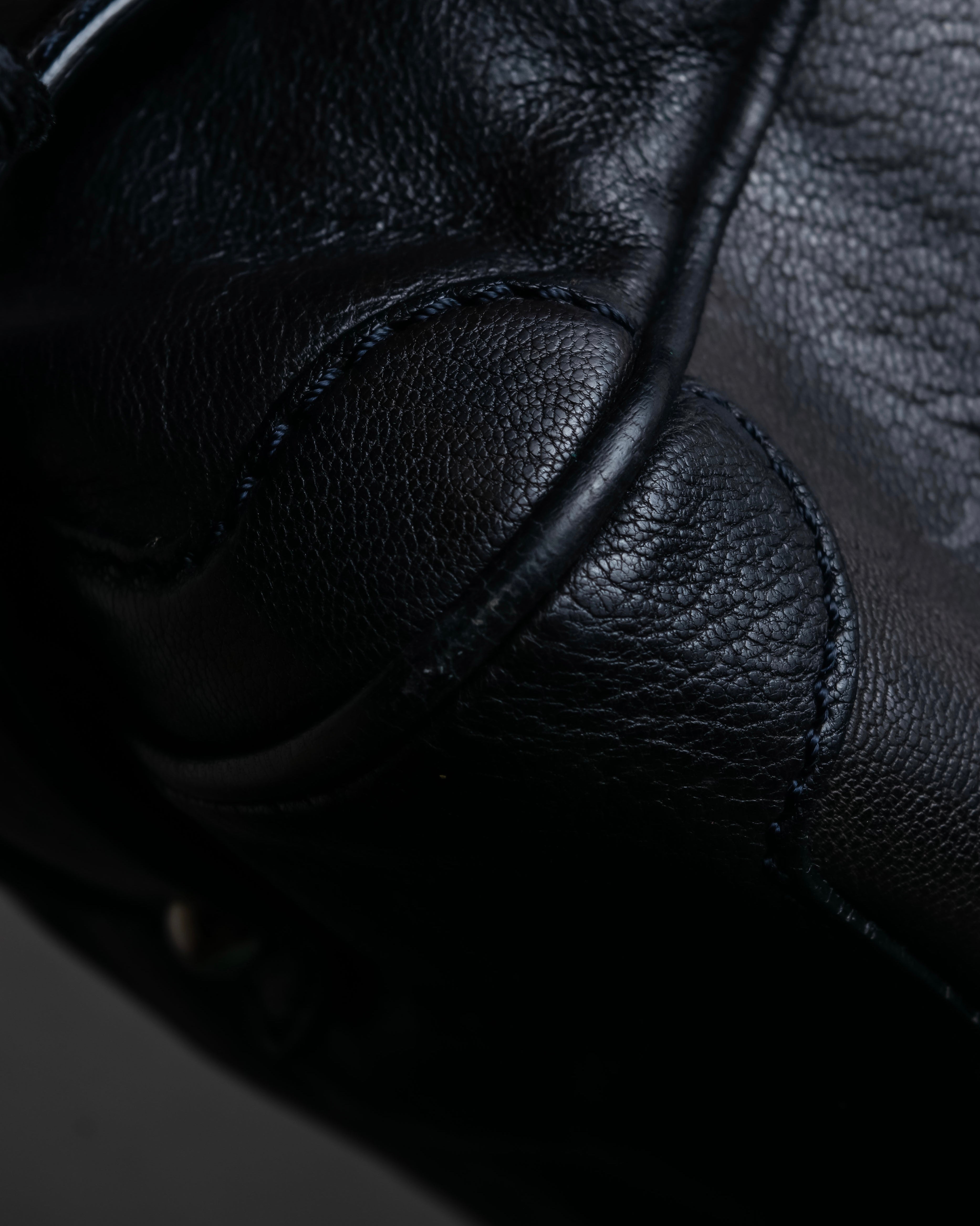 "CELINE" Metal parts design horizontal leather one-shoulder bag