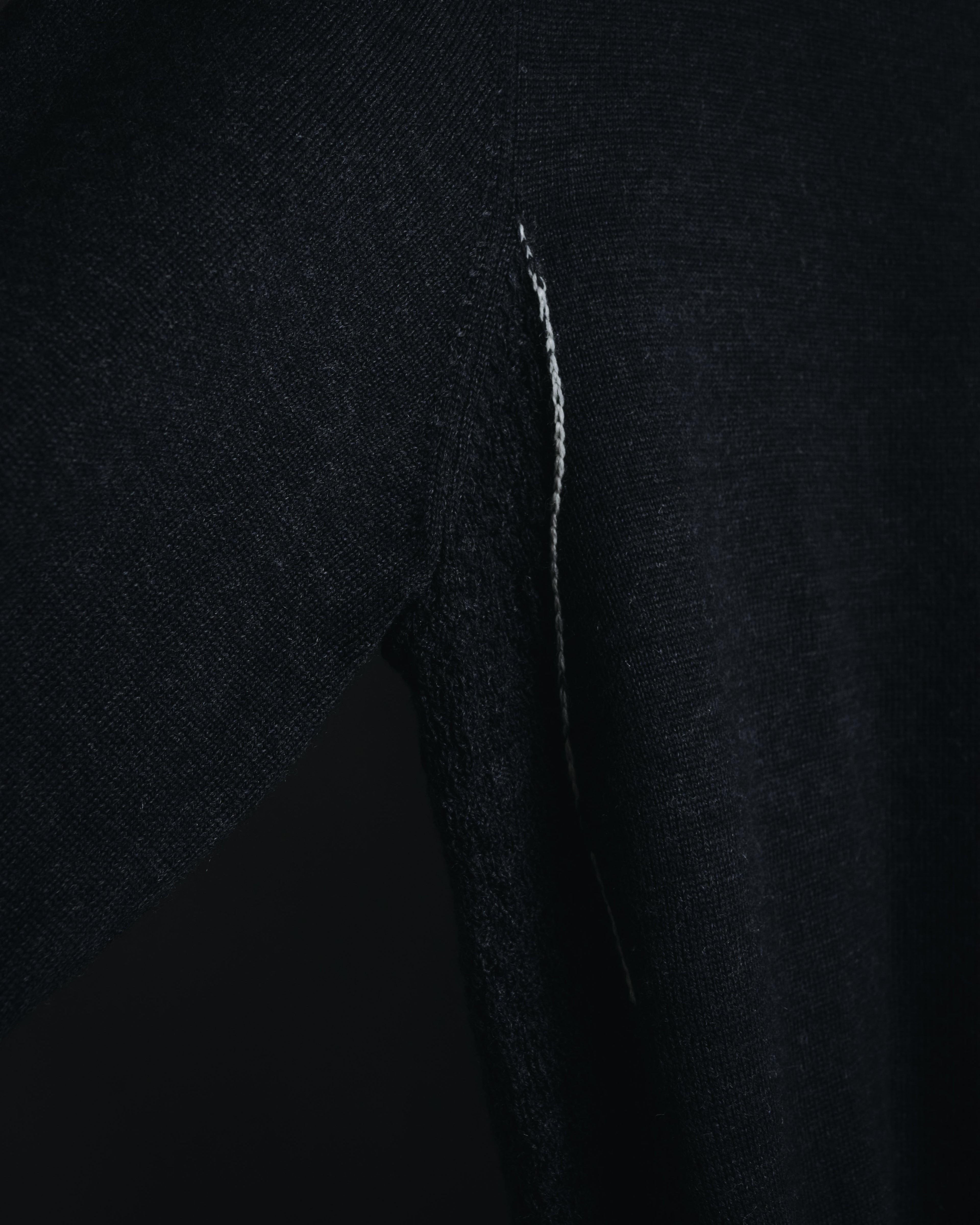 "Maison Margiela" 15AW deconstructed hand-stitched crewneck knit