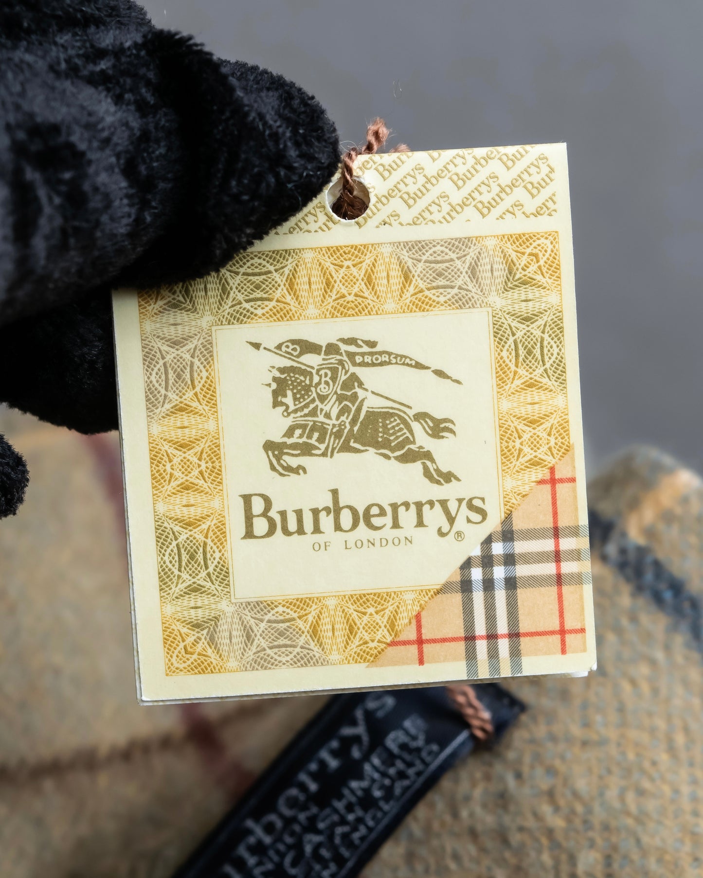 "BURBERRYS" Windowpane check cashmere muffler