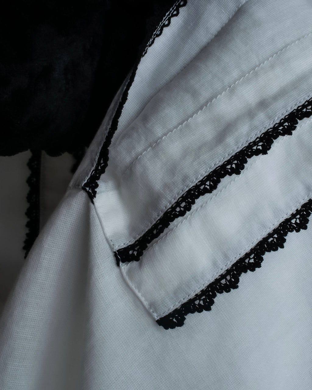 "Saint Laurent" 22SS Ribbon lace design tuxedo shirt