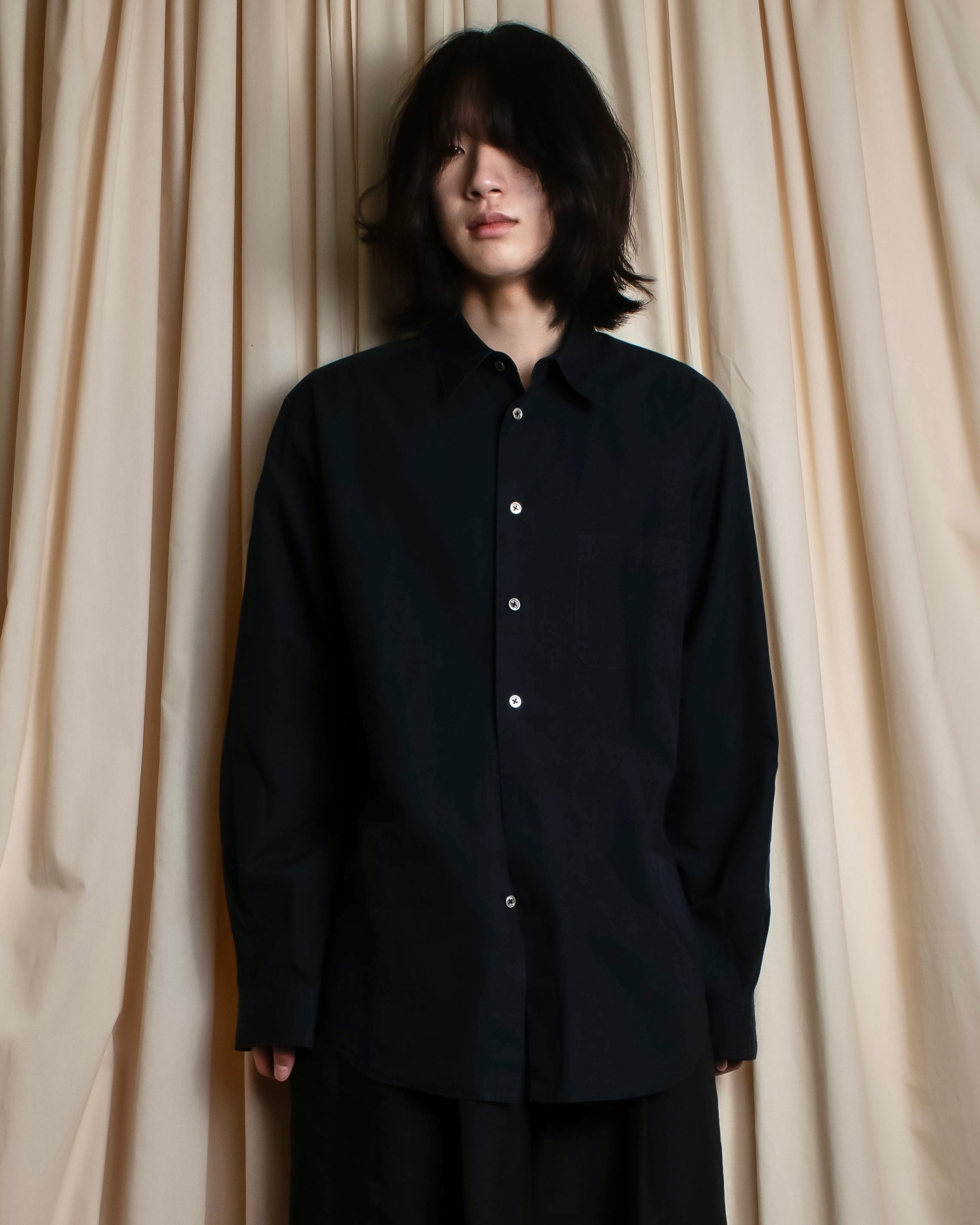 "Yohji Yamamoto COSTUME d’HOMME" Minimal detail cotton poplin black shirt