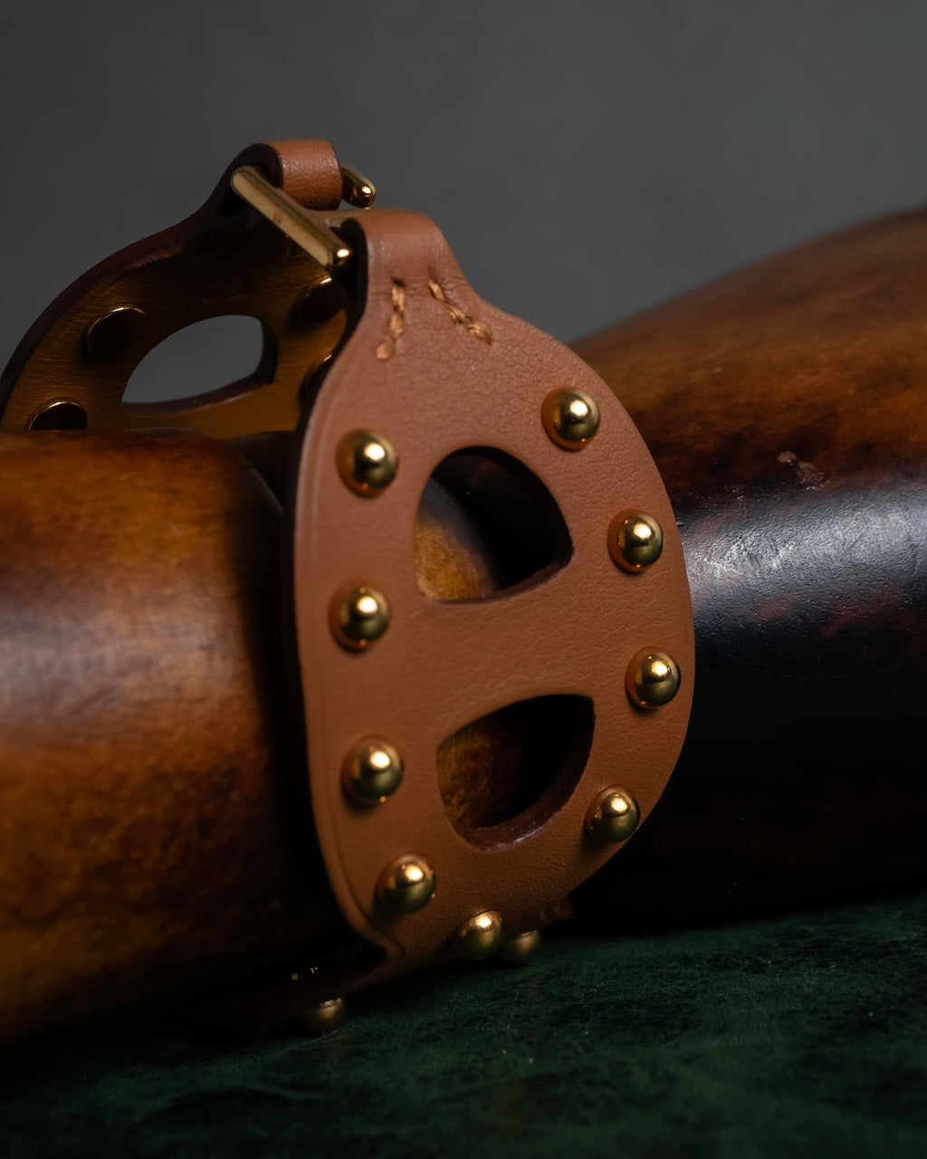 "HERMES" Chaine d'Ancre motif studs leather bracelet