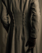 -SPECIAL- "JEAN PAUL GAULTIER"
90's-00's Waist shape A-line silhouette ecryu color super long coat