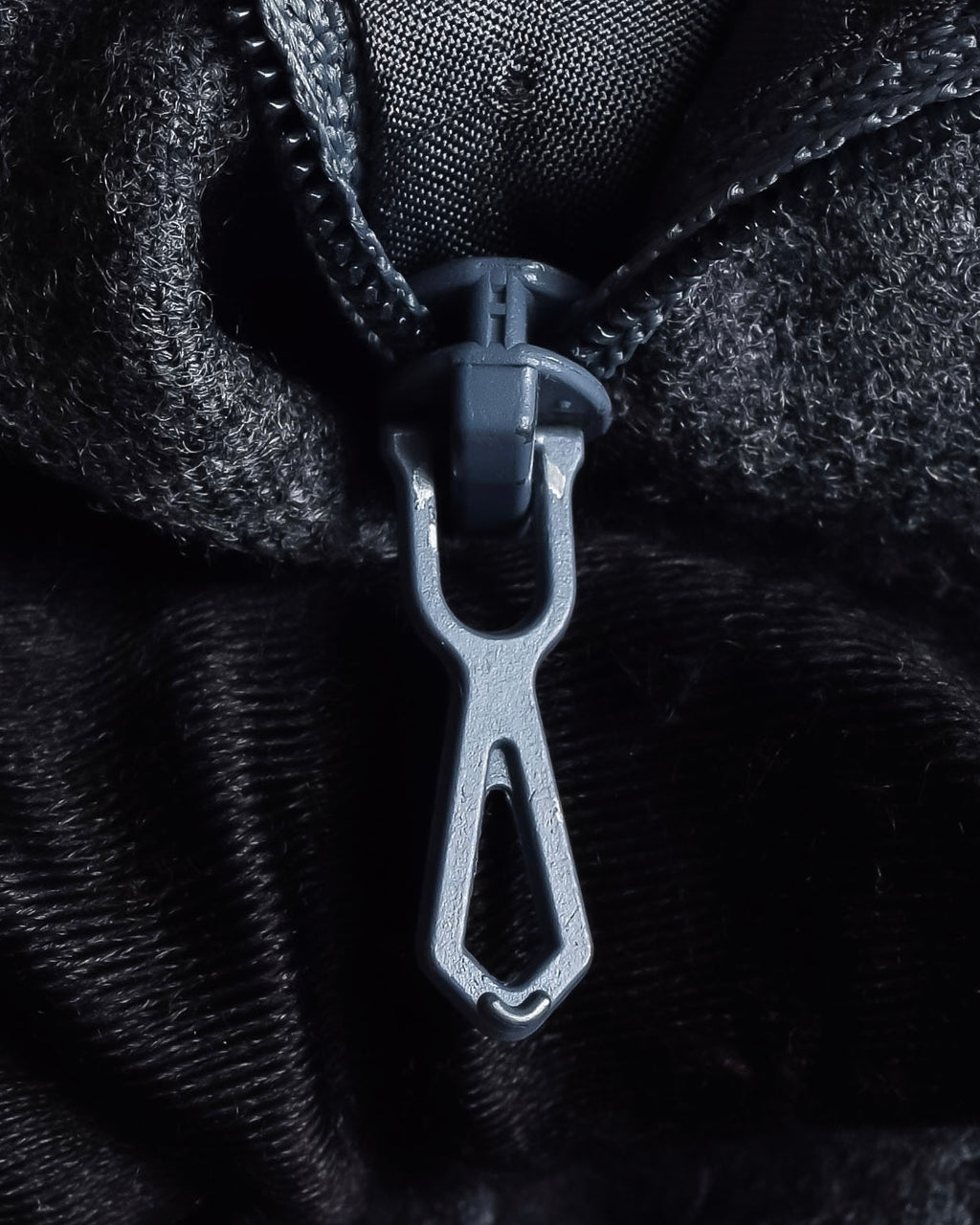 "CHANEL" 90's Gold button design straight line skirt