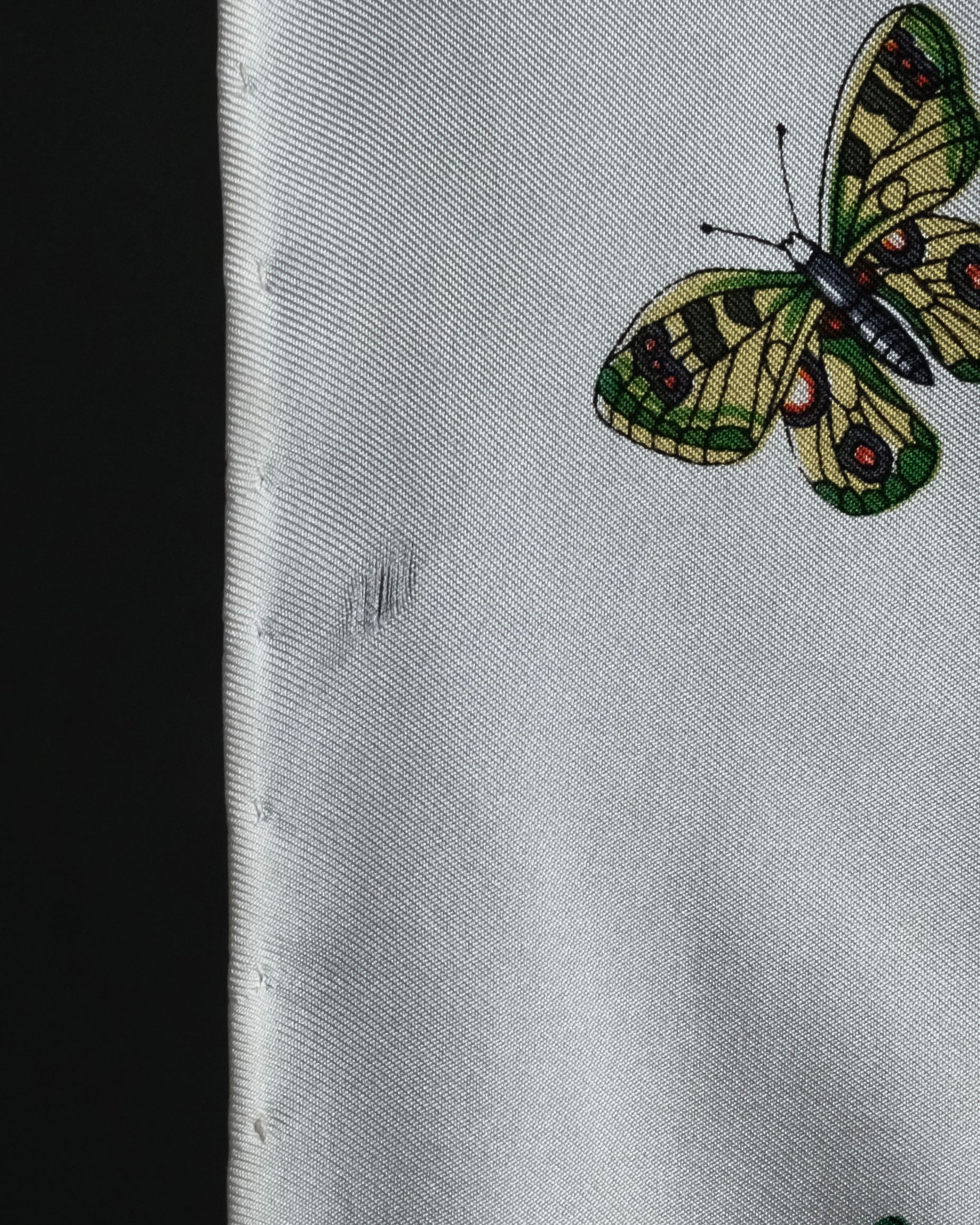 "GUCCI" 80's Flora motif vintage silk scarf