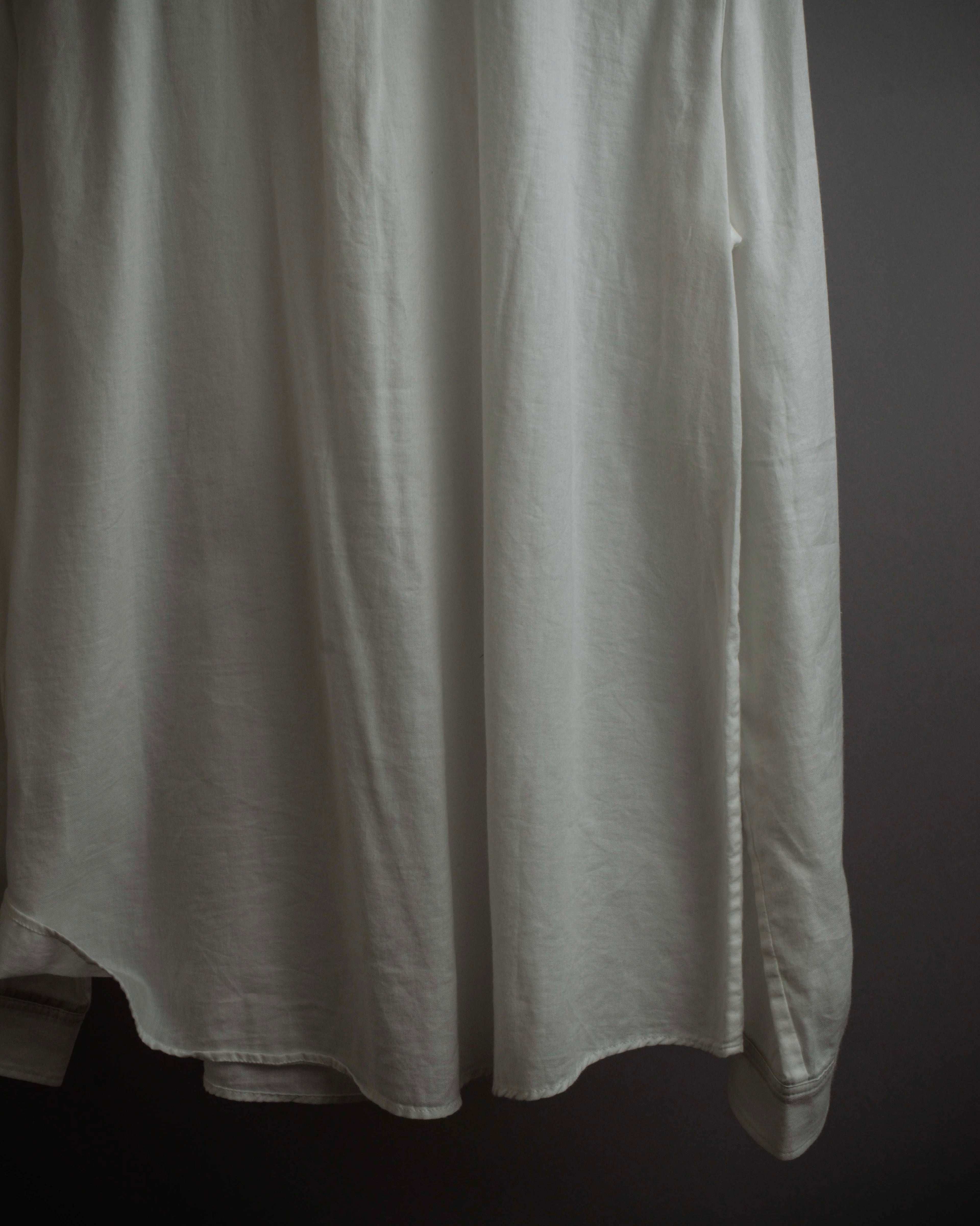 "BURBERRY" Frill design collarless blouse