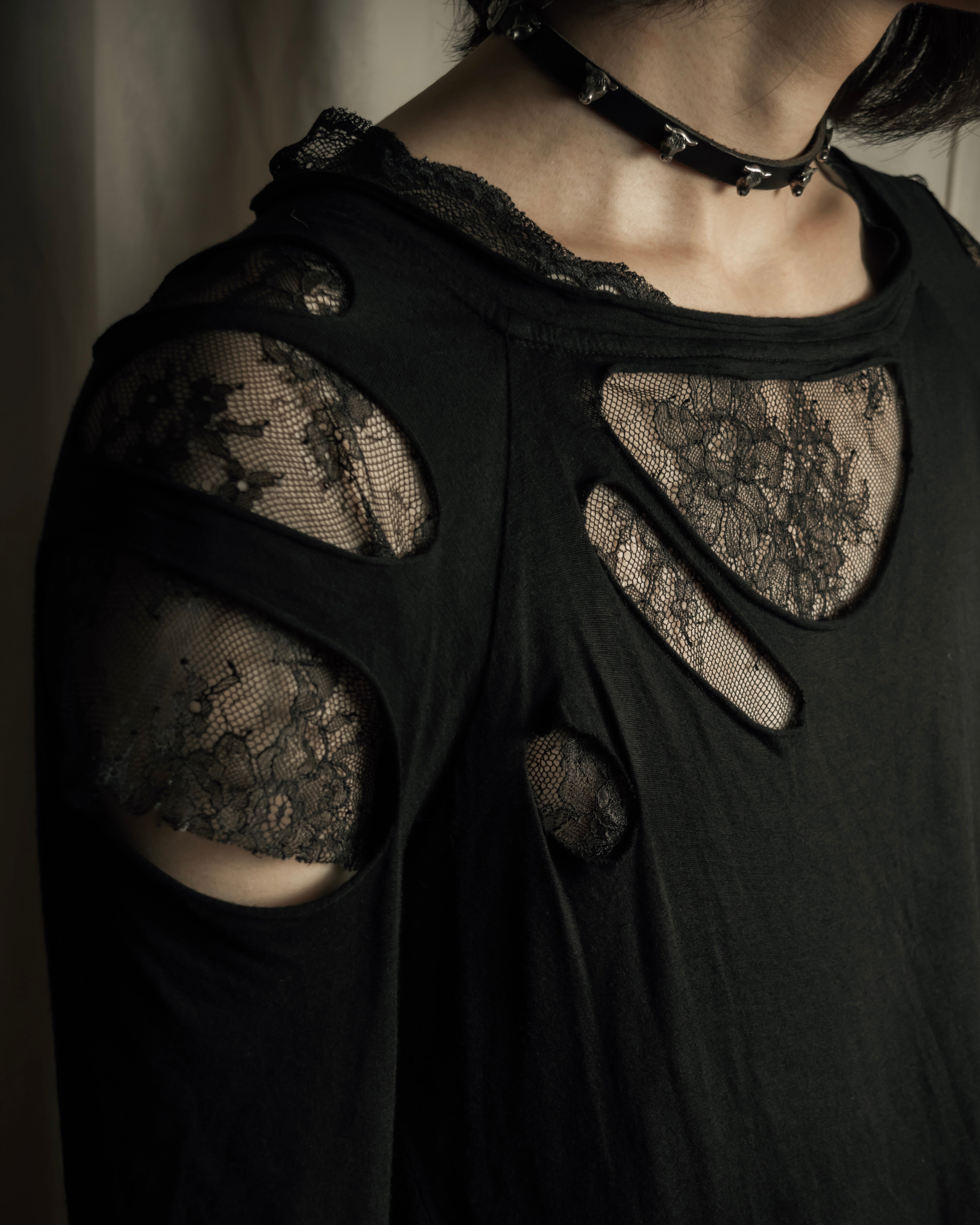 "RED VALENTINO" Distressed tulle skirt docking long pullover