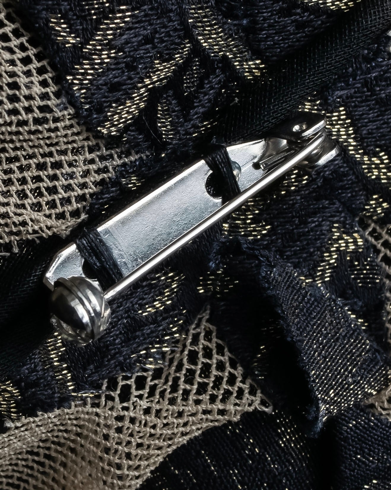 "DOLCE &amp; GABBANA" Flower motif tulle layered brooch