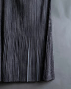 "PLEATS PLEASE ISSEY MIYAKE"
Gingham check sheer combination pleated skirt