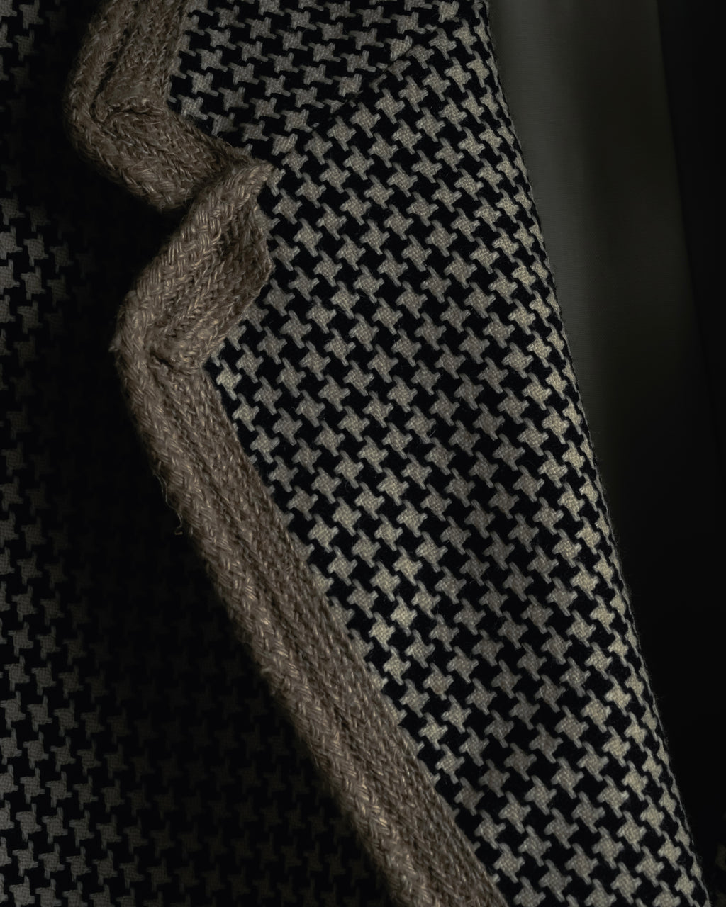 "Emporio Armani" 90’s Houndstooth piped crest blazer