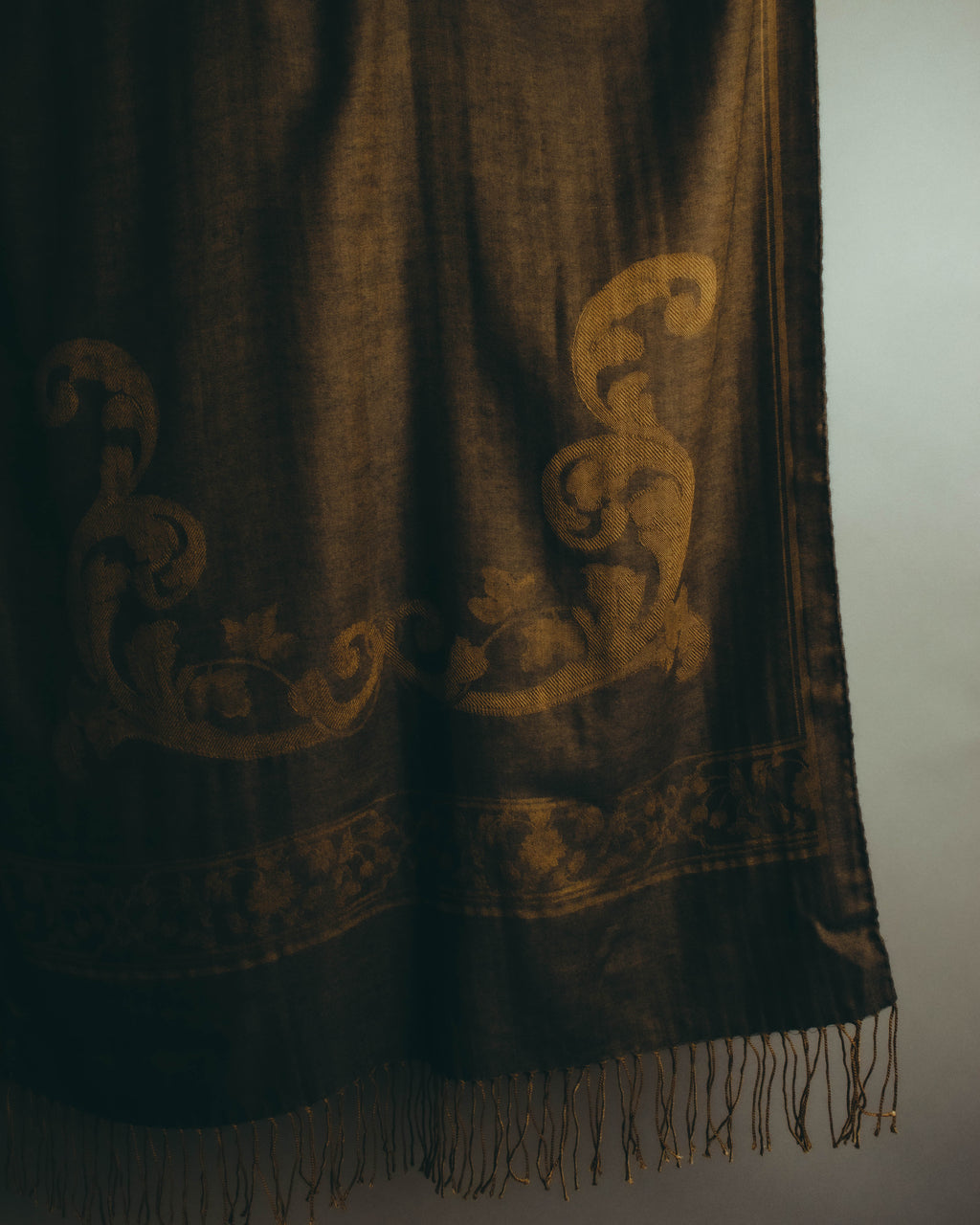 -SPECIAL- “LOEWE” 90’s-00’s Botanical anagram jacquard fringe stole
