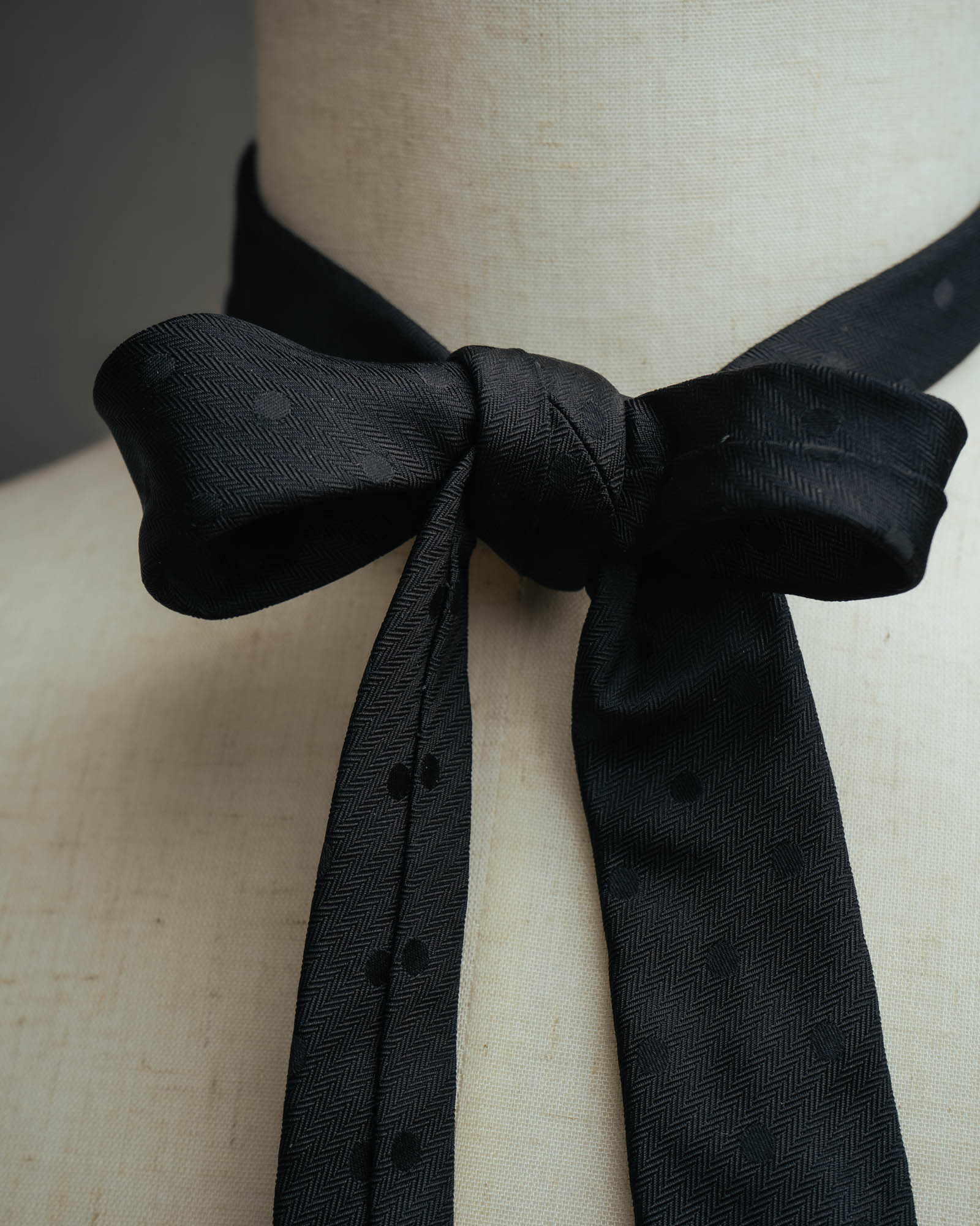 –SPECIAL– “Saint Laurent“ 2010’s-20’s Tonal dot narrow tie
