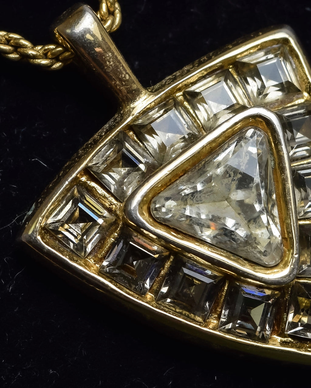 "YVES SAINT LAURENT" Triangle motif glass stone necklace