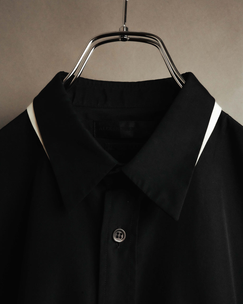 “Alexander McQueen” 10’s Layered double-collar contrast trim shirt