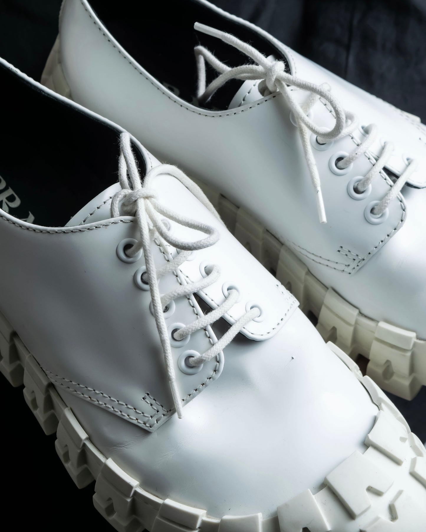 "PRADA" Tire sole white color derby shoes