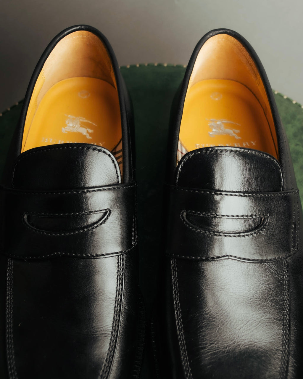"BURBERRY LONDON" 00's Glossy black leather penny loafers