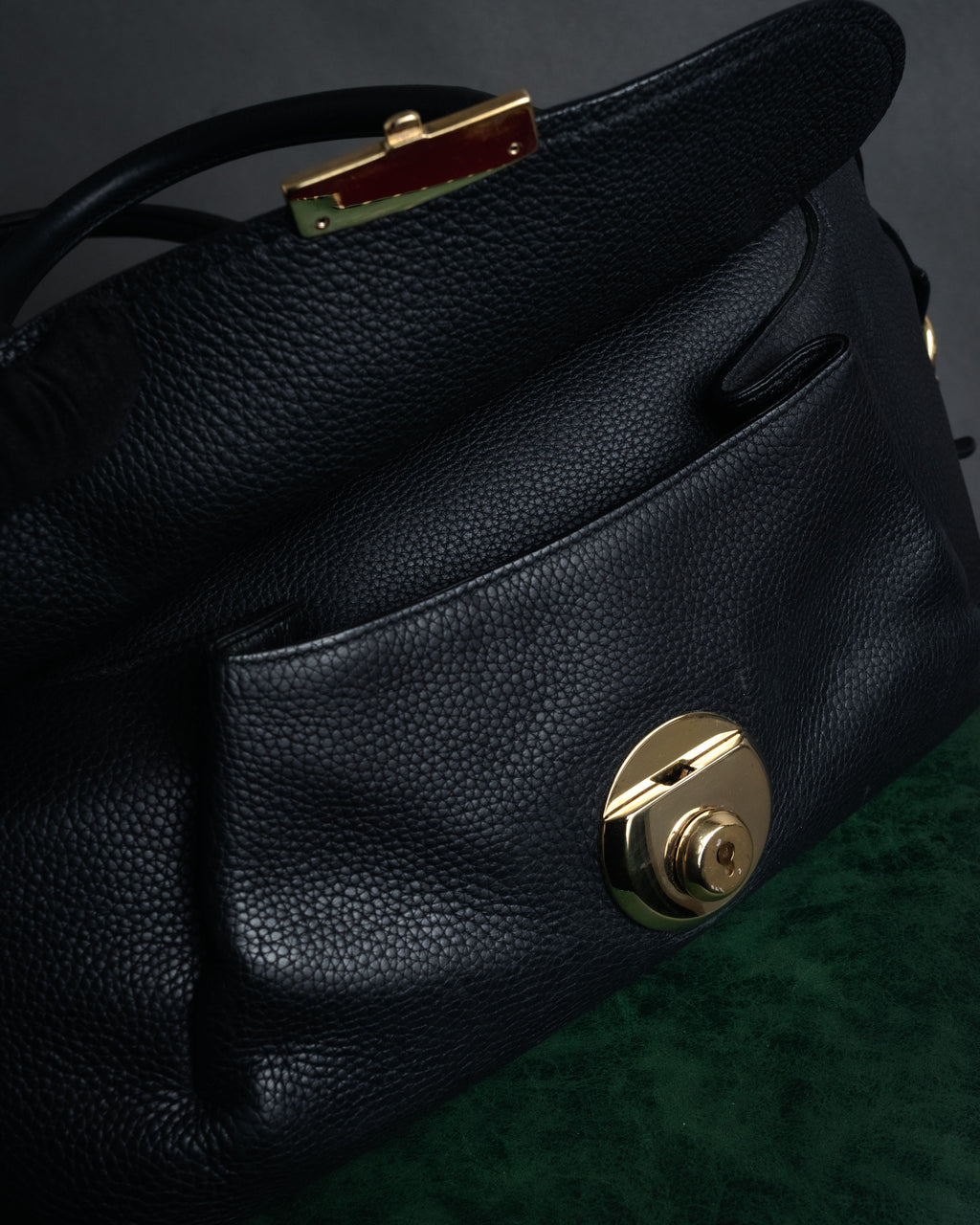 “Salvatore Ferragamo” 2000’s Pebbled leather turn lock bag