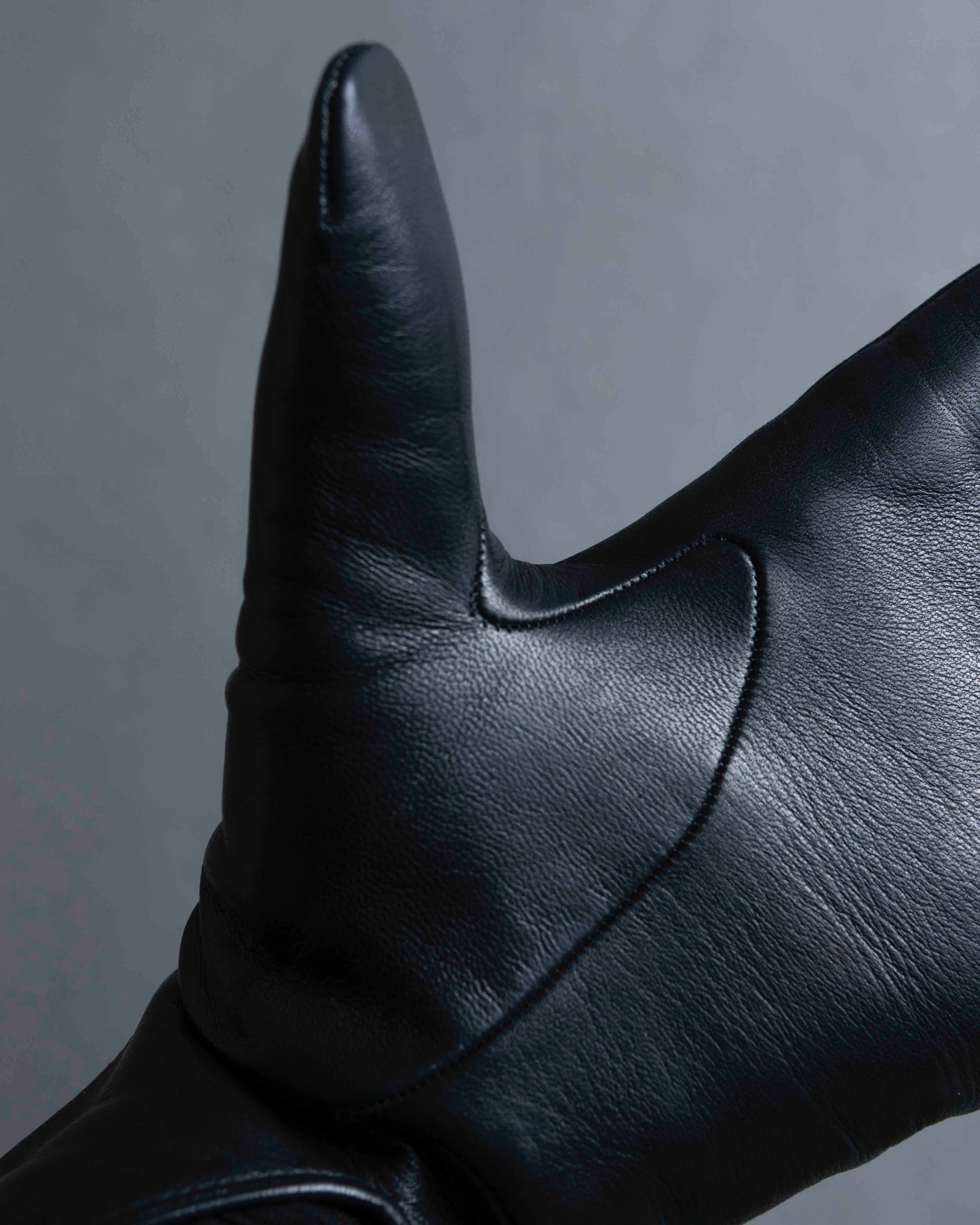 For lease "Christian Dior" Stud design metal plate docking leather gloves