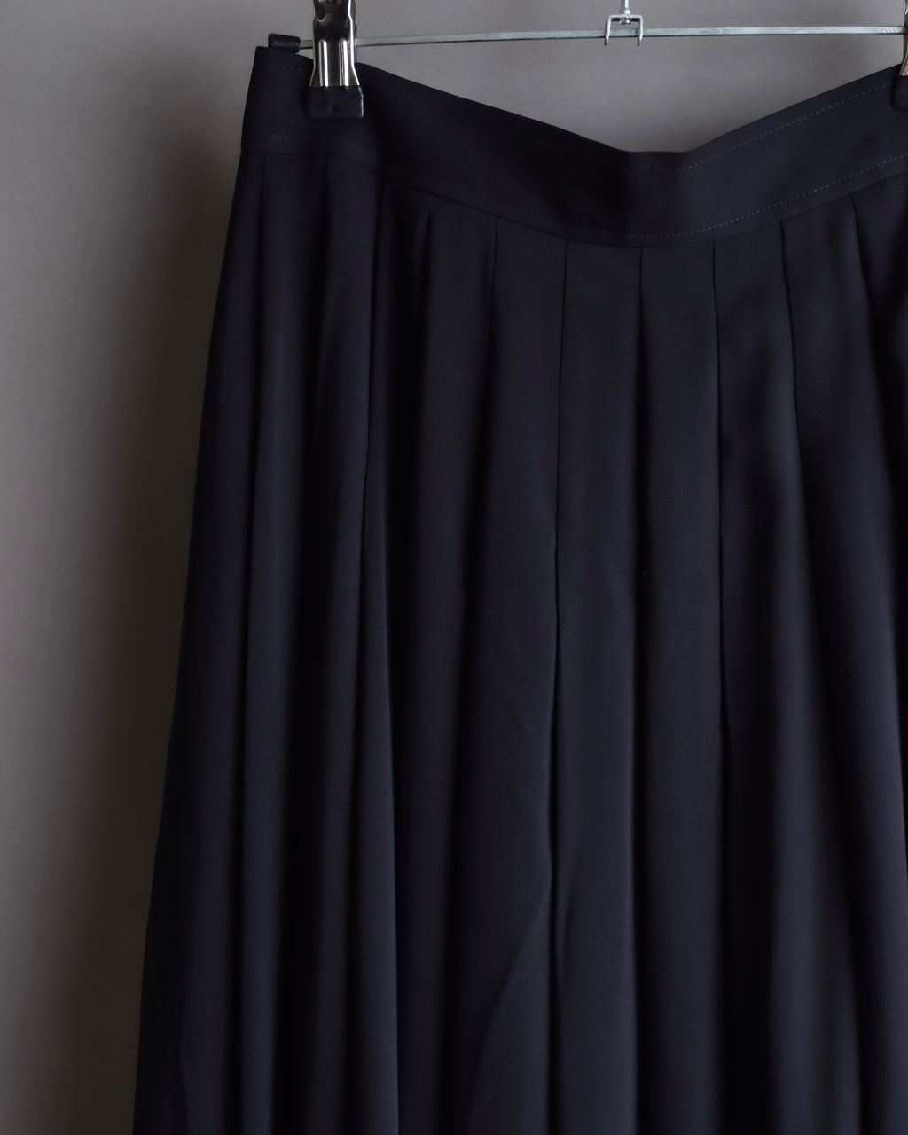 "Chloe" Fold-in pleats maxi length skirt