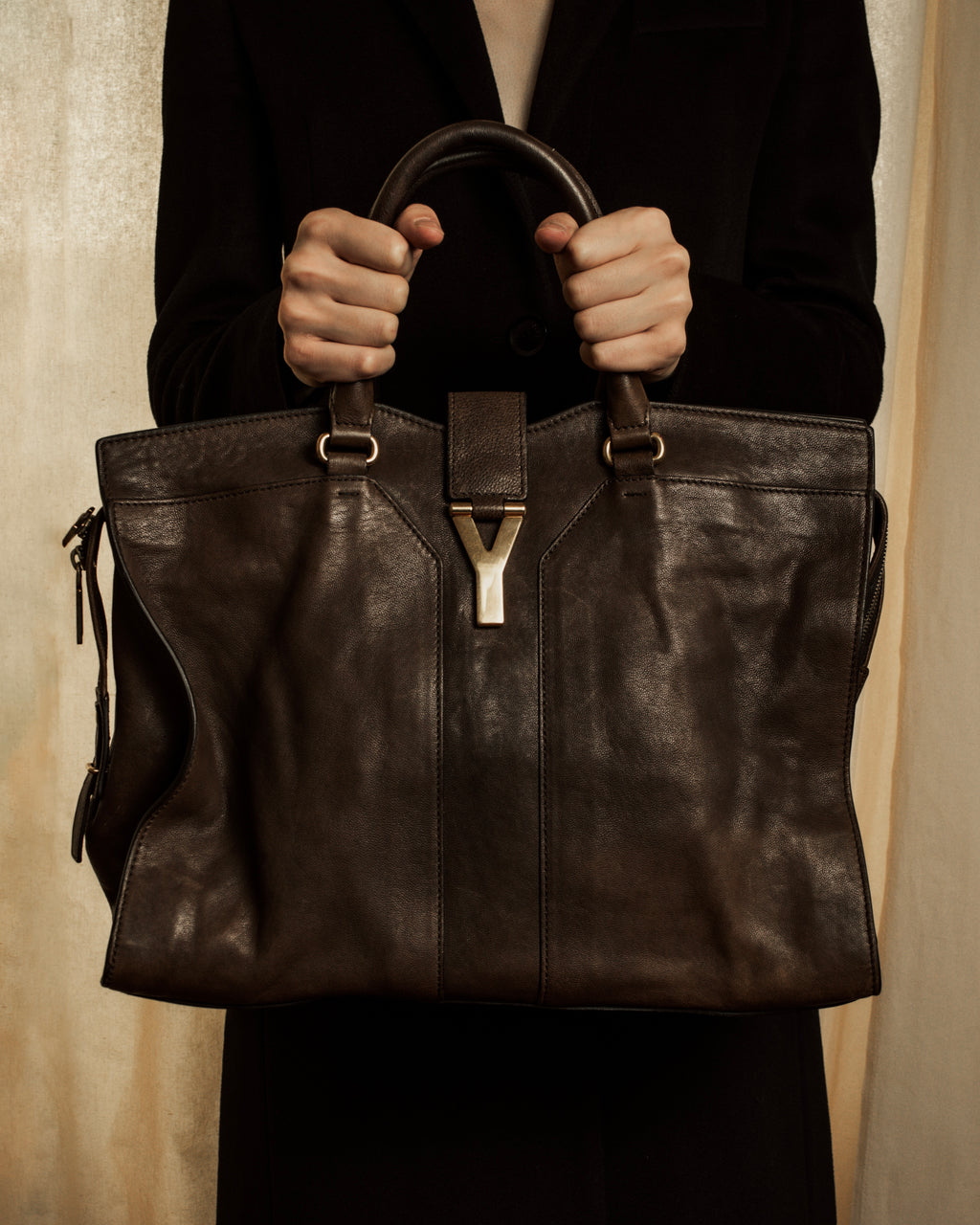 "YVES SAINT LAURENT" 11'year-12'year Chic Gabas leather bag