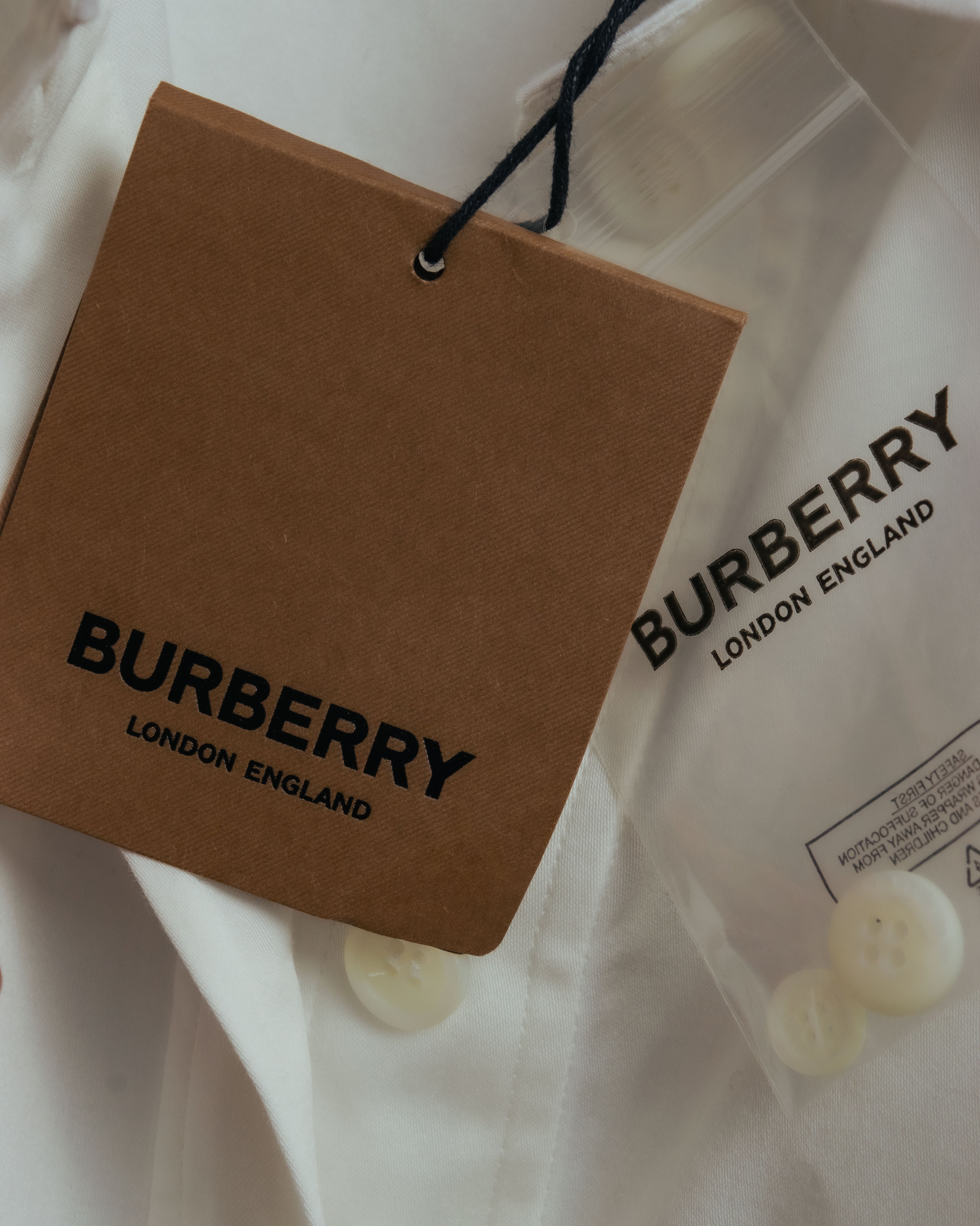 “BURBERRY” 2018-2022 Cutwork embroidered cotton shirt