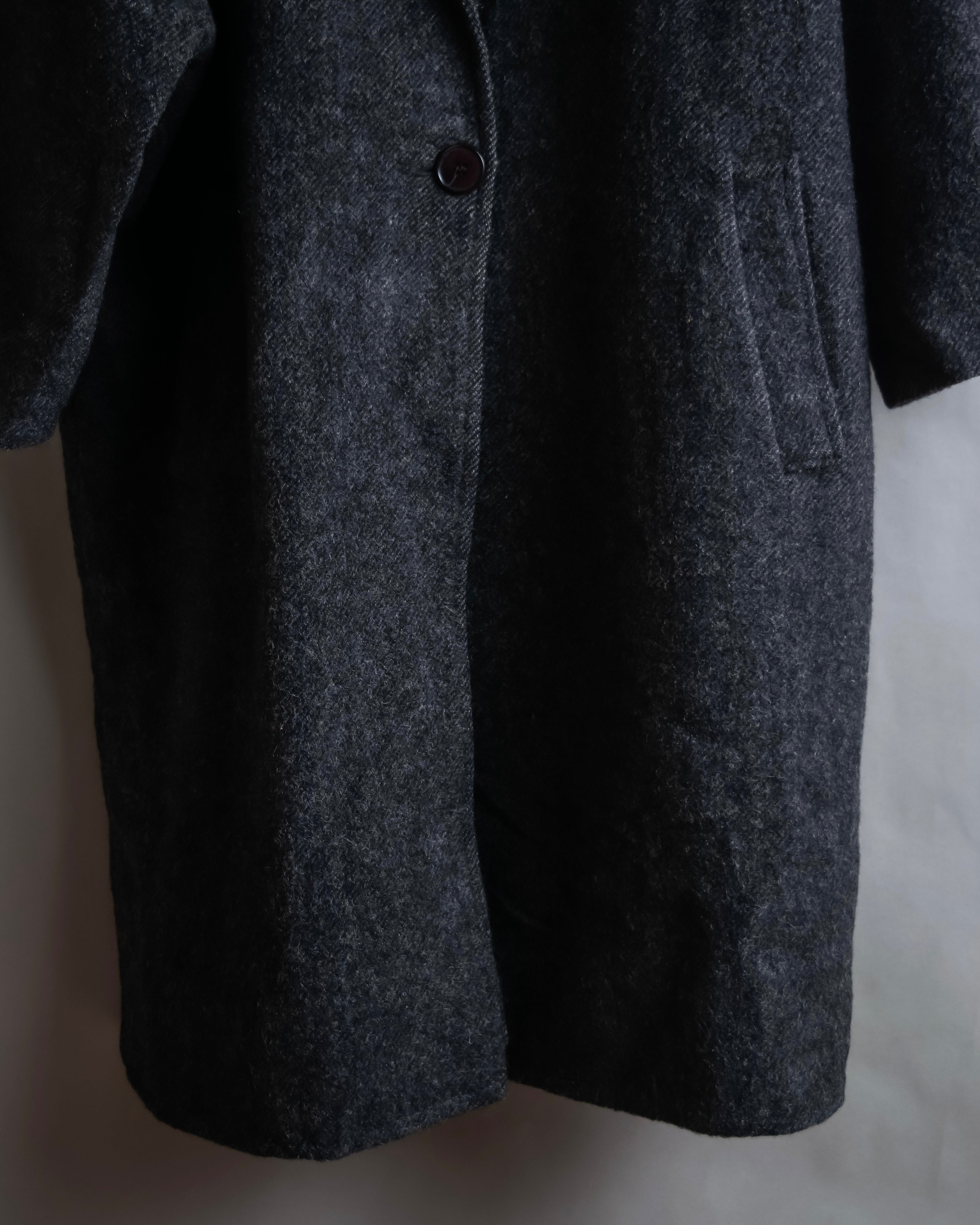 "Vintage fur collar chester coat"