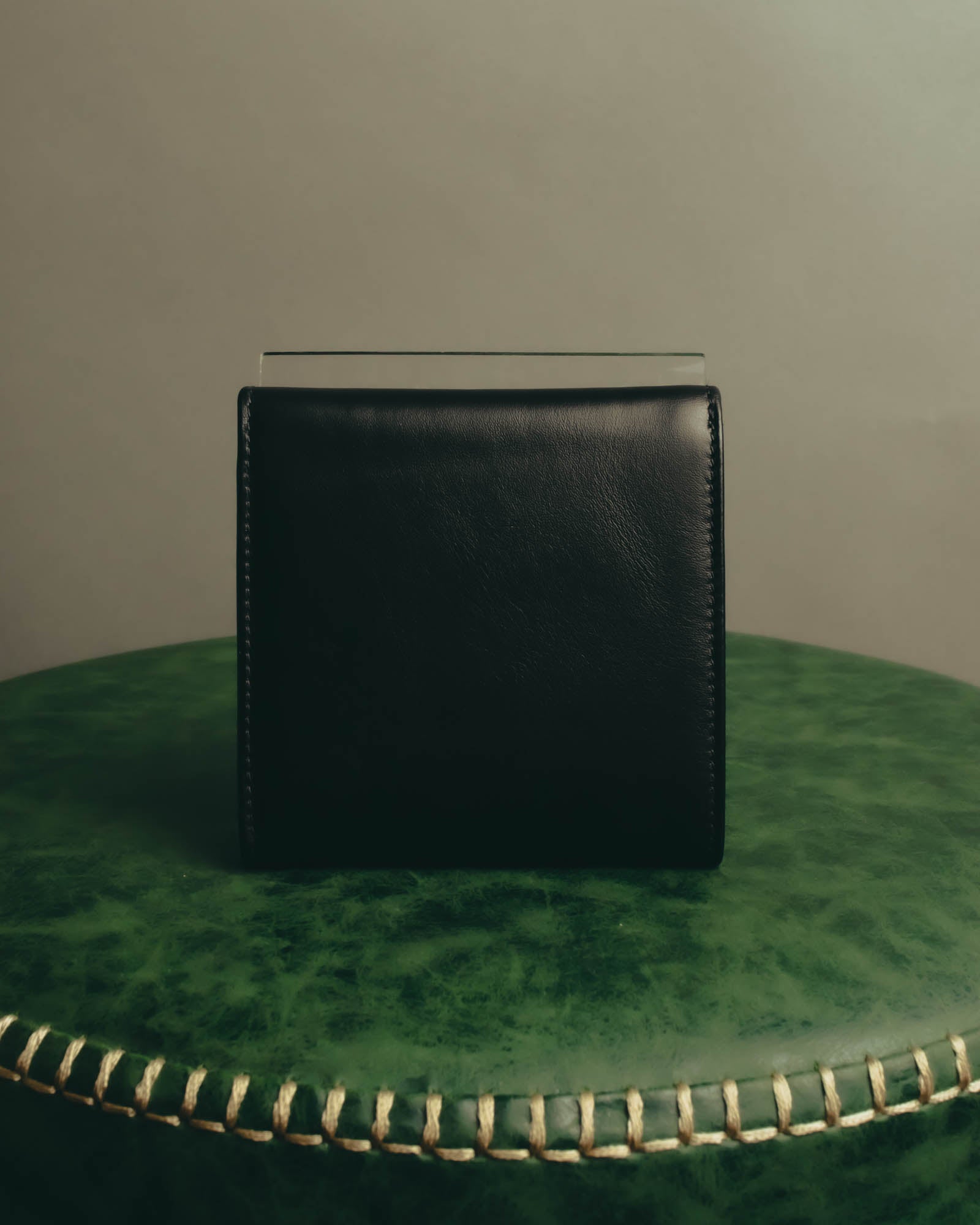 "Salvatore Ferragamo" 80's-90's Classic calf leather wallet