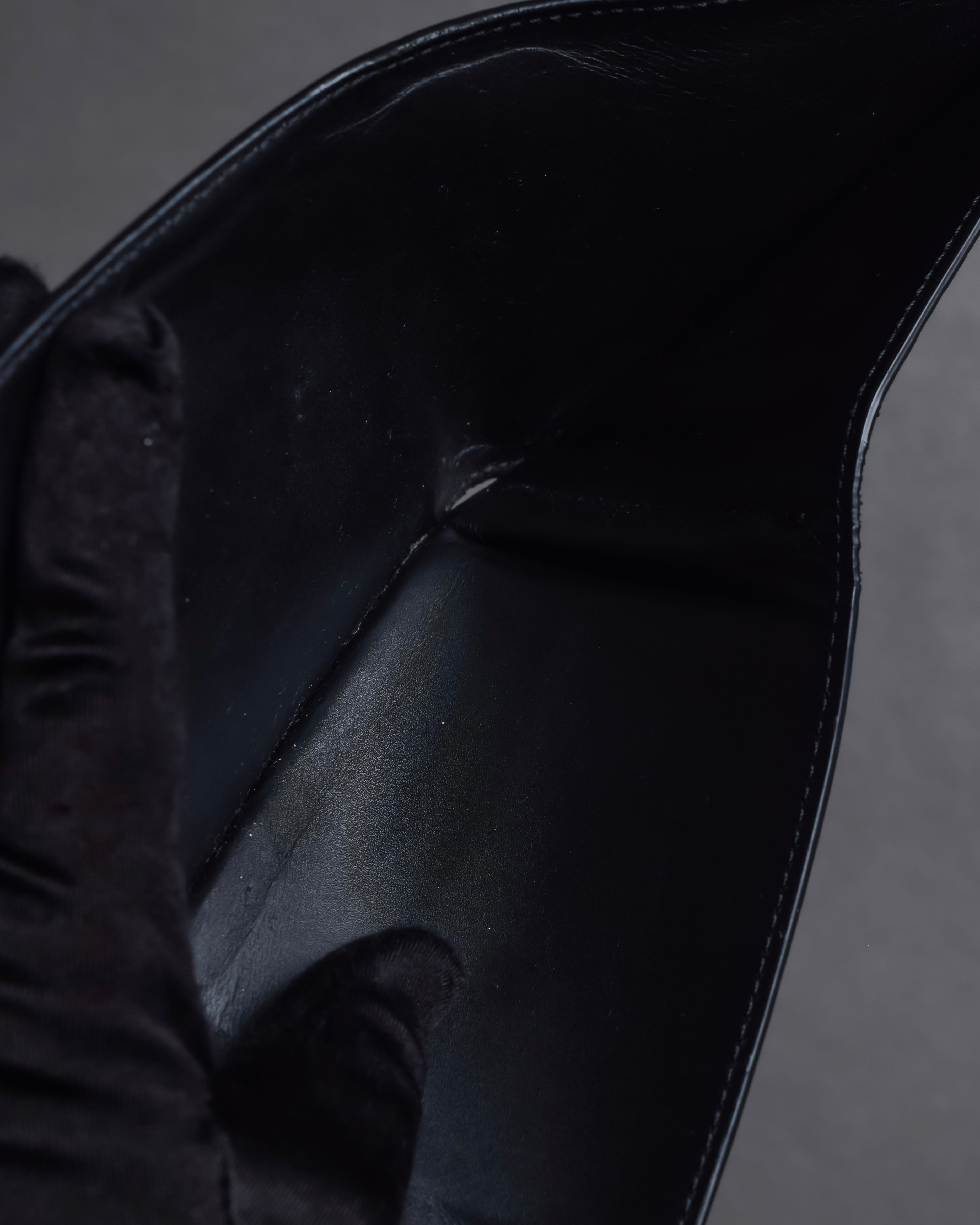 "MAISON MARGIELA" Grain texture leather snap wallet