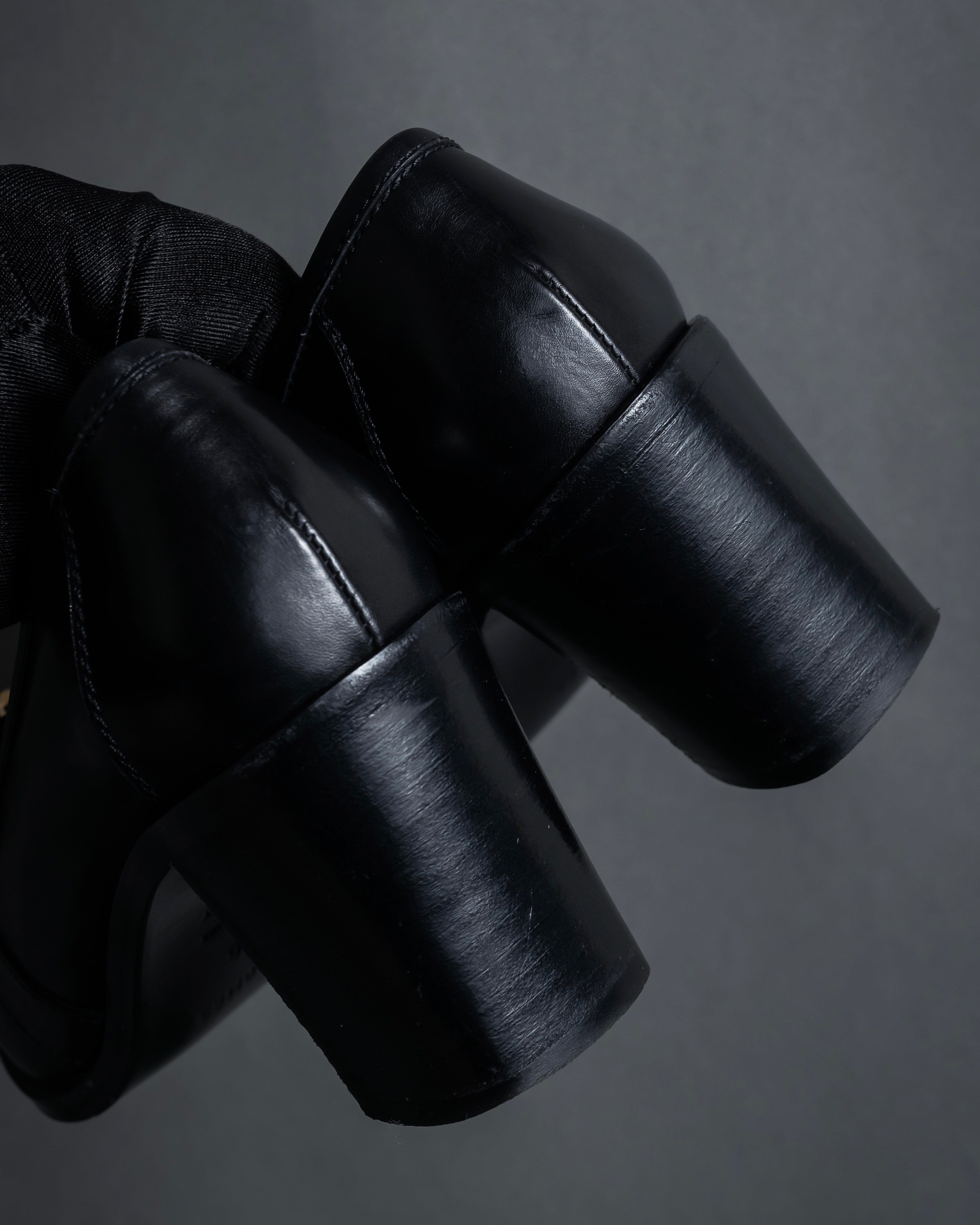 -MOOD Christmas Collection-
"HERMES" 90's-00's Gold buckle design heeled loafers