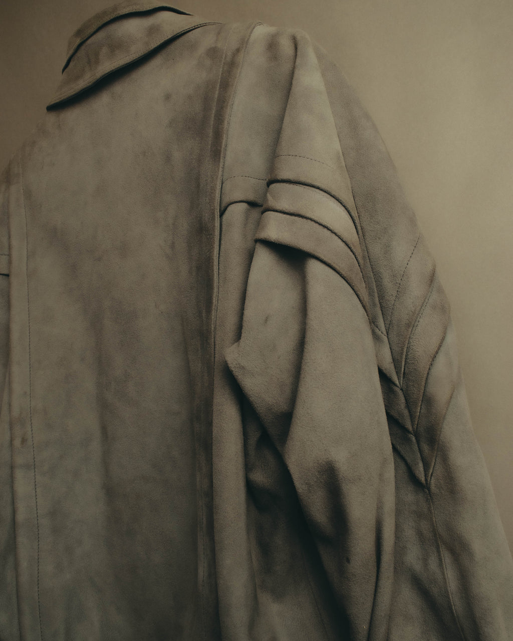 -SPECIAL- “LOEWE” 80’s-early 90’s Taupe suede leather blouson jacket