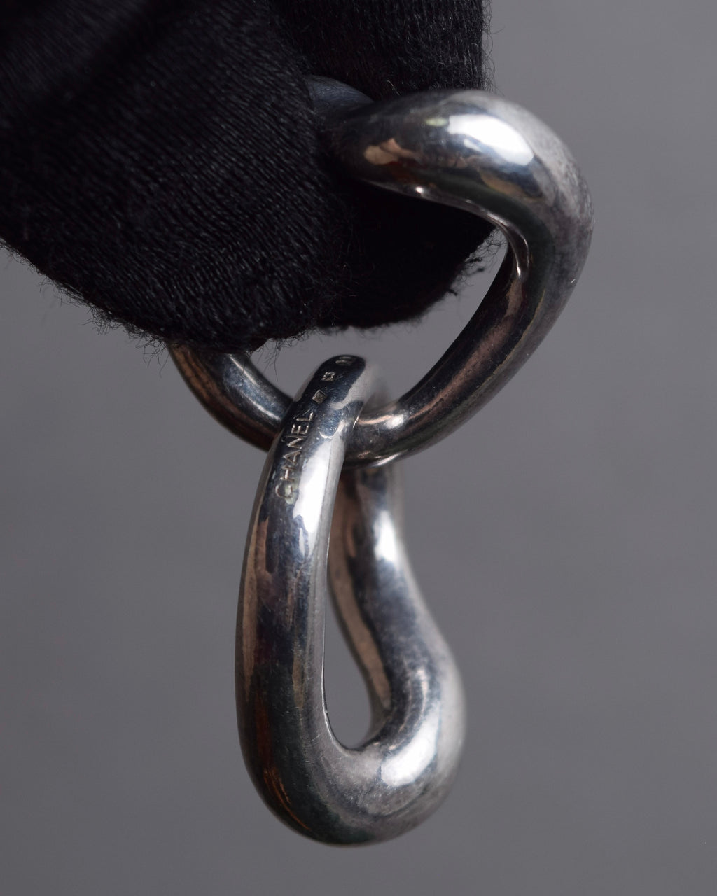 "CHANEL" 90's Organic twist design double ring