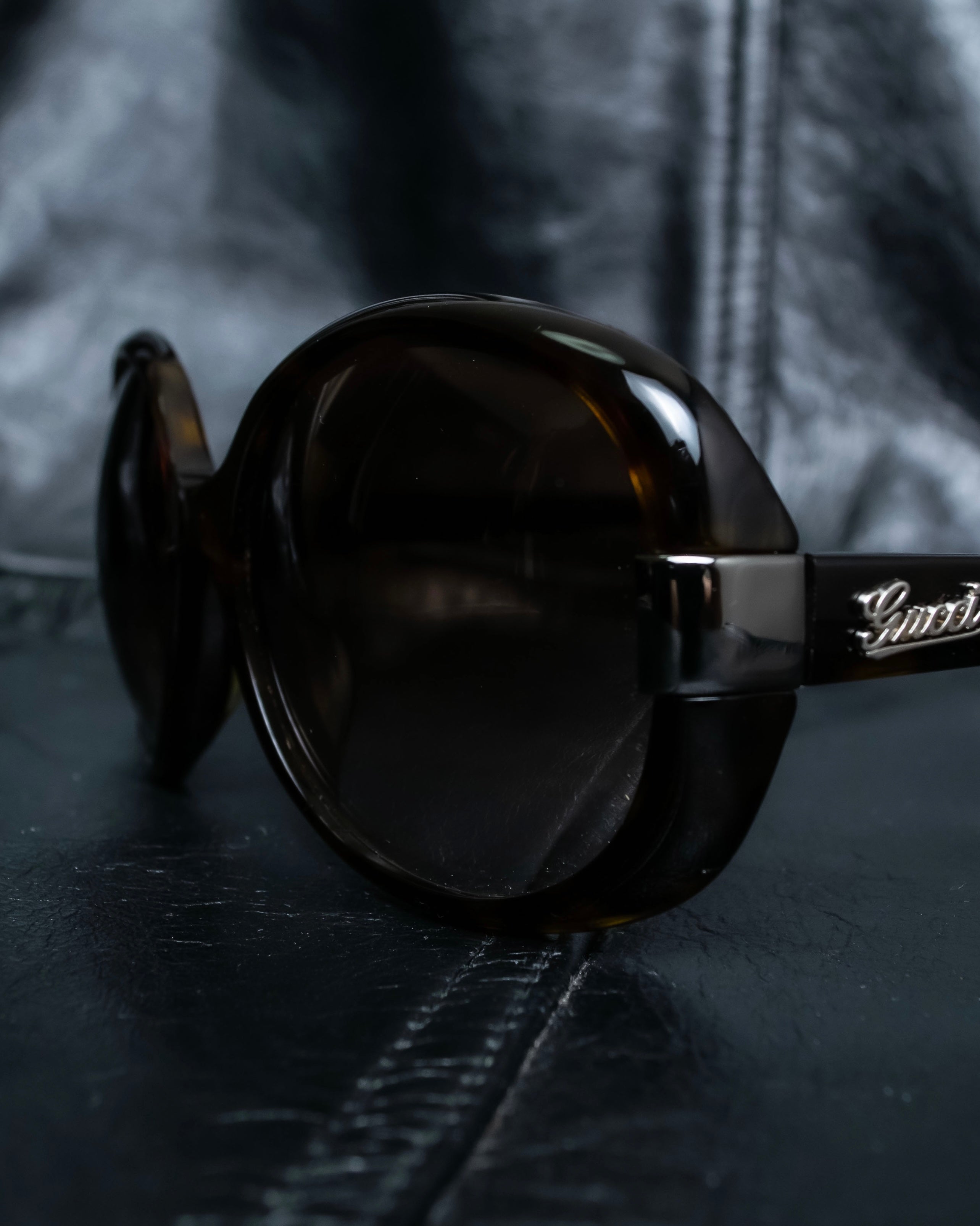 "GUCCI"Butterfly frame gradient lens sunglasses